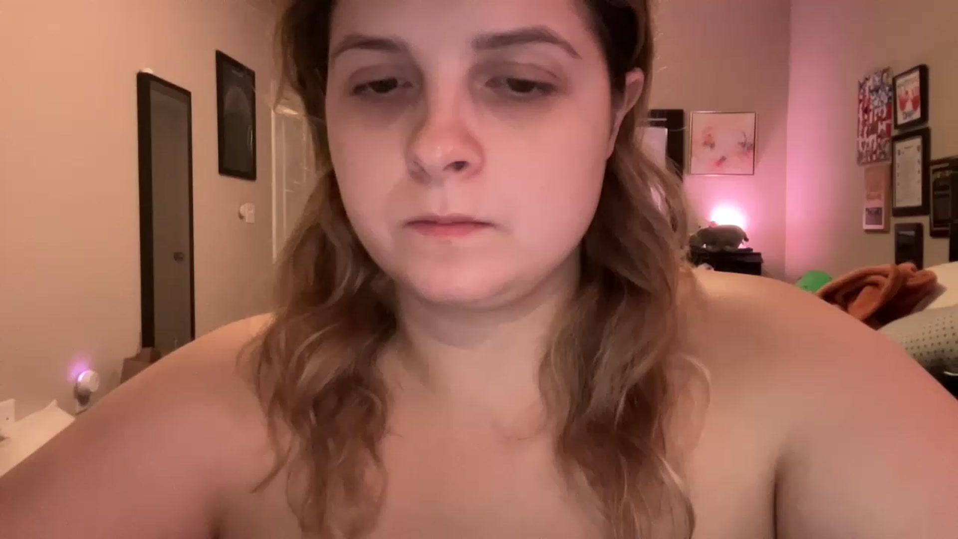 Gallery image thumbnail from j3nnamatic's myfreecams stream on, 12/06/2022, 18:02 image 1 of 20
