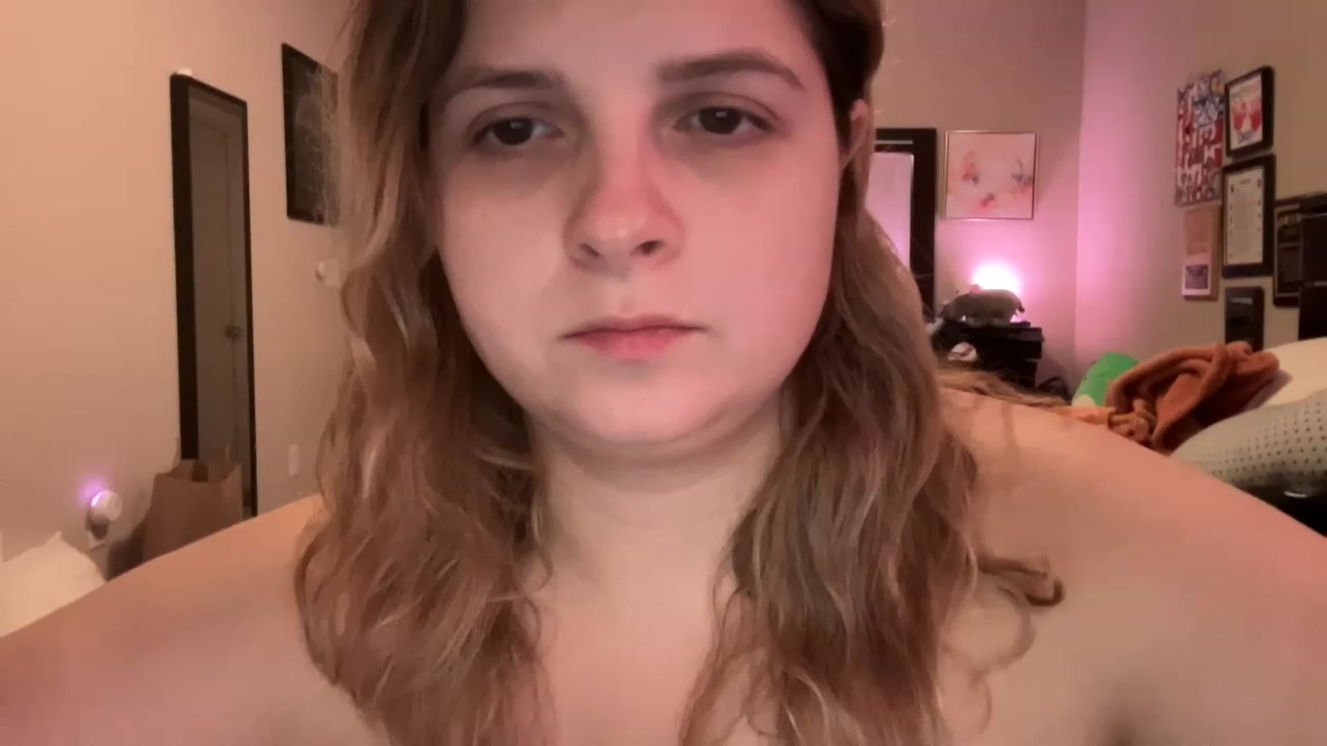 Gallery image thumbnail from j3nnamatic's myfreecams stream on, 12/06/2022, 19:32 image 10 of 20