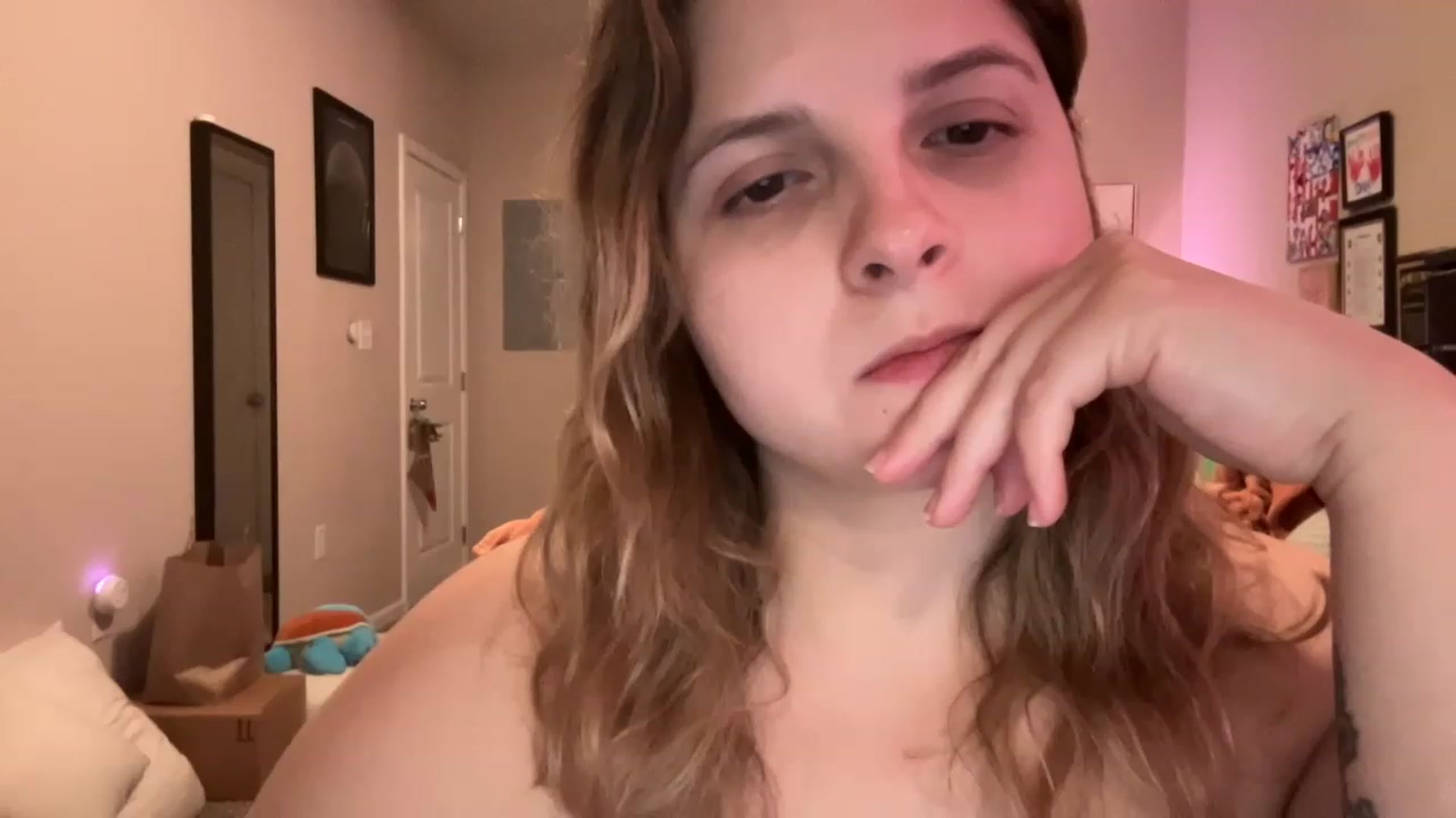 Gallery image thumbnail from j3nnamatic's myfreecams stream on, 12/06/2022, 19:32 image 4 of 20