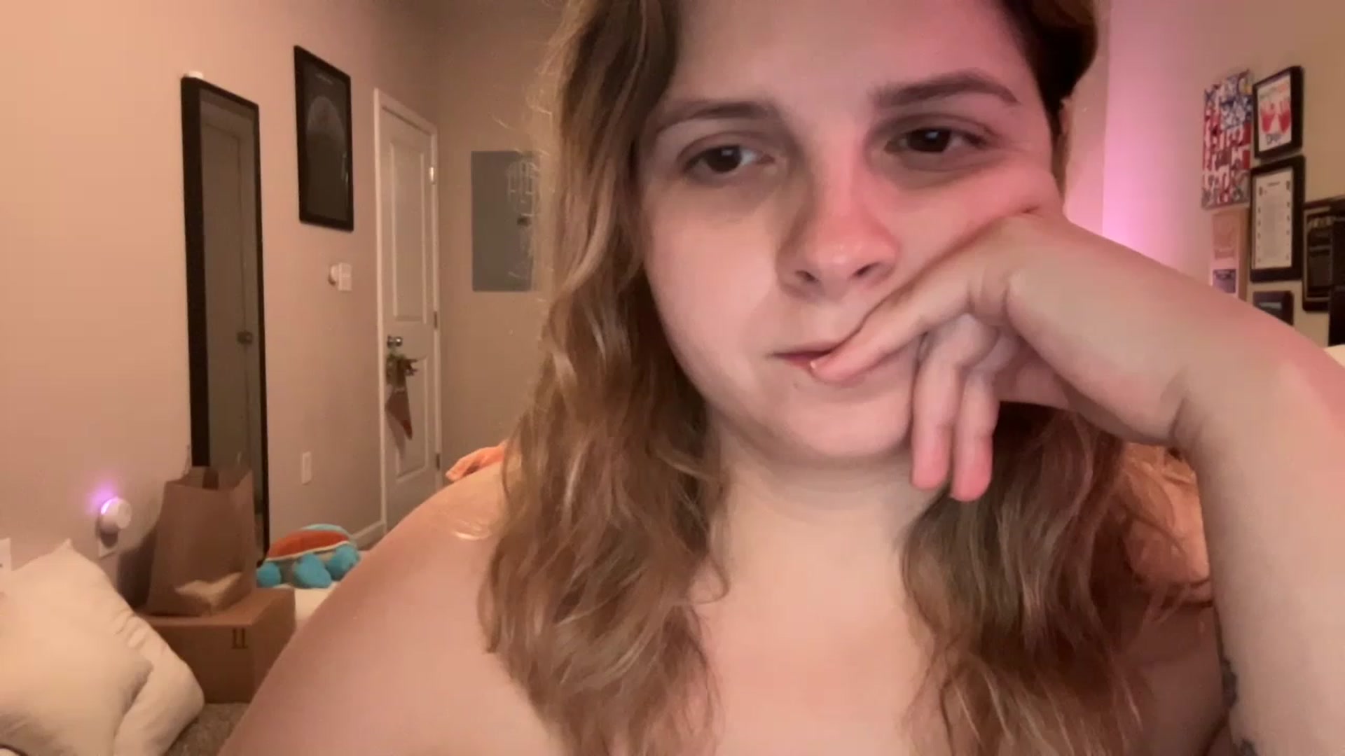 Gallery image thumbnail from j3nnamatic's myfreecams stream on, 12/06/2022, 19:32 image 6 of 20