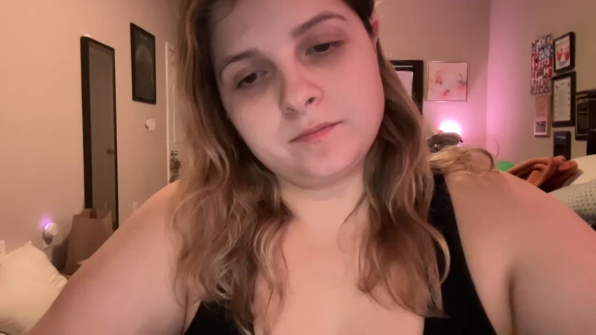 Gallery image thumbnail from j3nnamatic's myfreecams stream on, 12/06/2022, 22:50 image 2 of 20