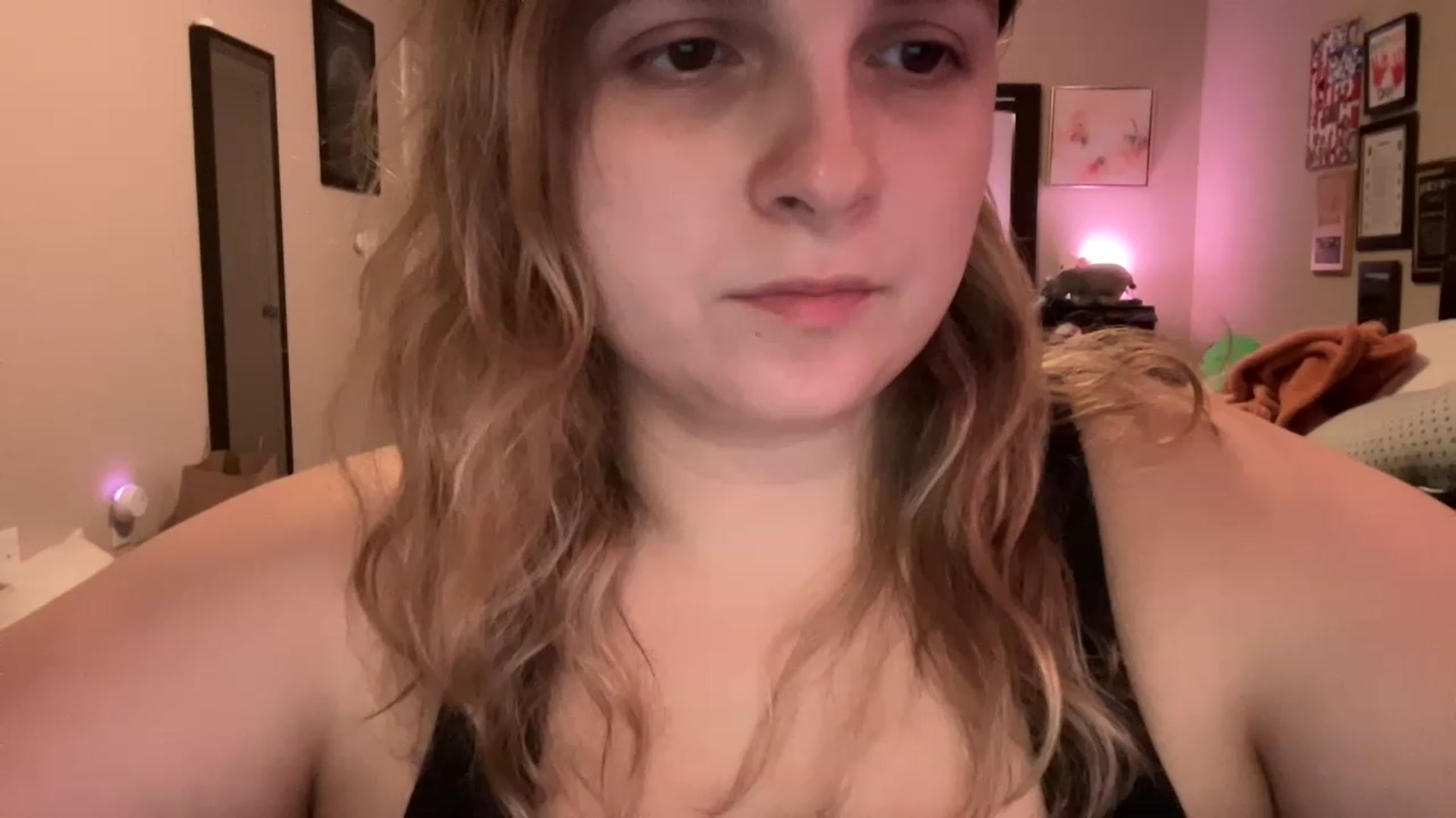 Gallery image thumbnail from j3nnamatic's myfreecams stream on, 12/06/2022, 22:50 image 5 of 20