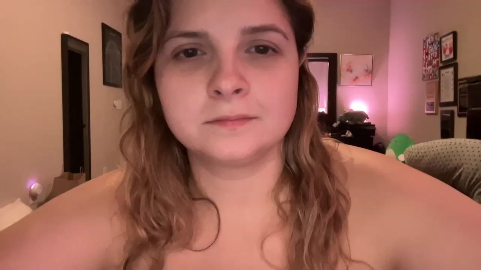 Gallery image thumbnail from j3nnamatic's myfreecams stream on, 12/07/2022, 21:12 image 10 of 20
