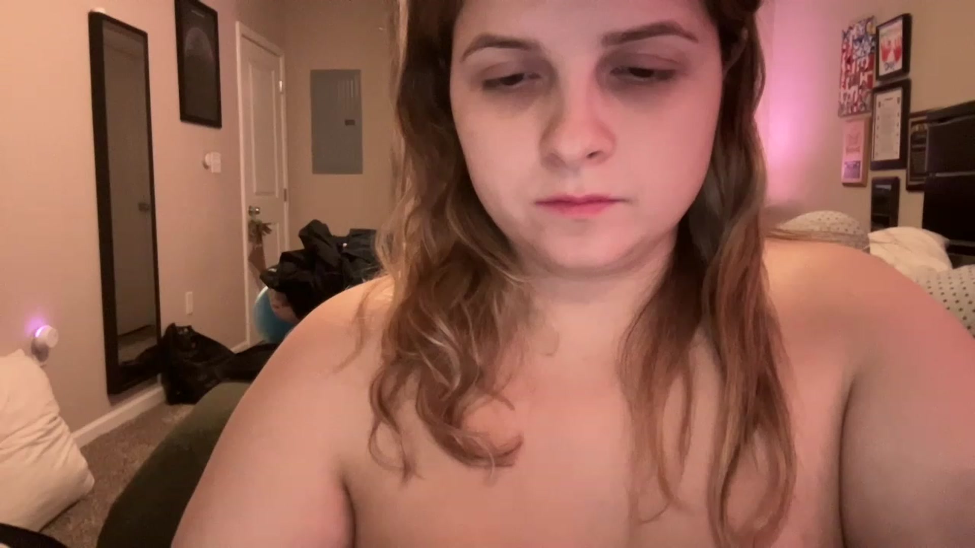 Gallery image thumbnail from j3nnamatic's myfreecams stream on, 12/27/2022, 22:36 image 12 of 20