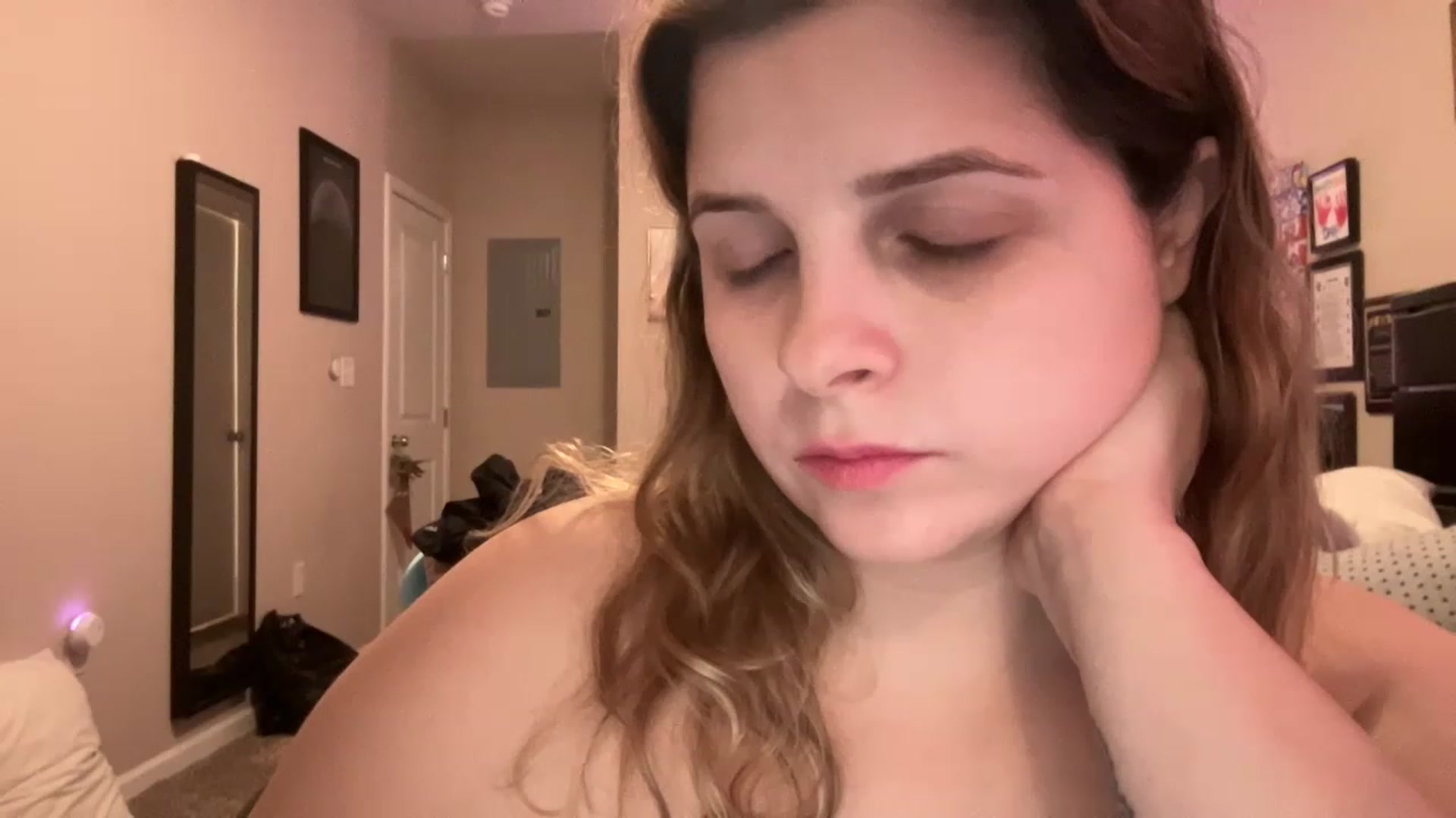 Gallery image thumbnail from j3nnamatic's myfreecams stream on, 12/27/2022, 23:43 image 11 of 20