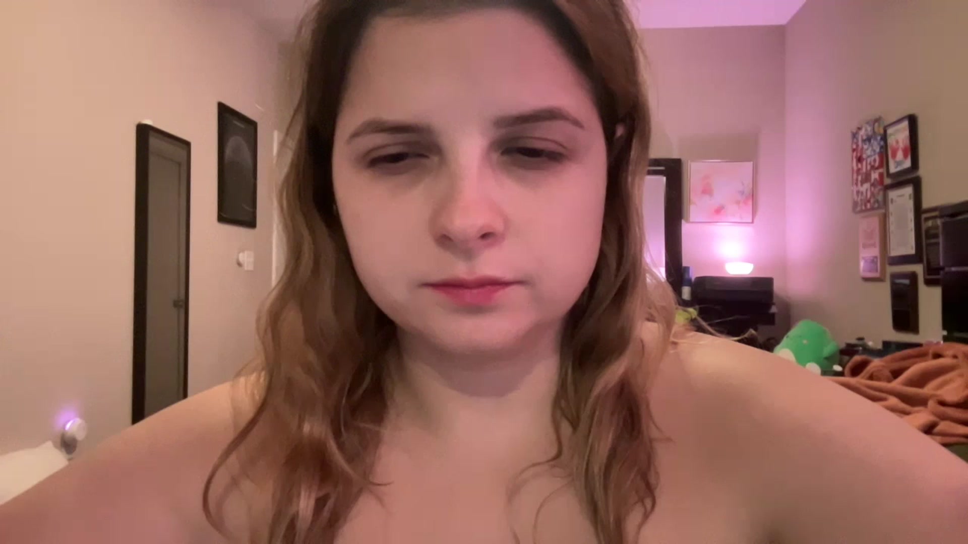 Gallery image thumbnail from j3nnamatic's myfreecams stream on, 12/28/2022, 22:15 image 12 of 20