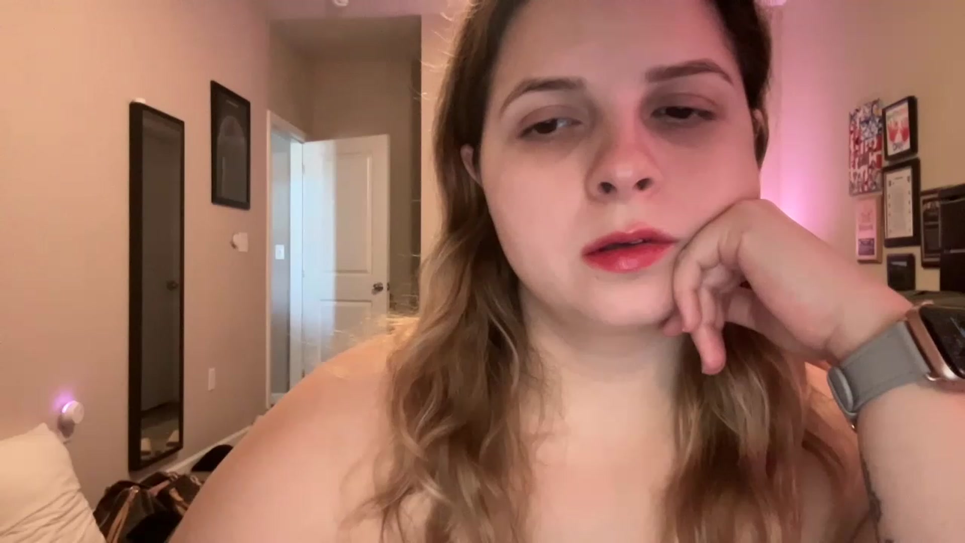 Gallery image thumbnail from j3nnamatic's myfreecams stream on, 01/03/2023, 21:20 image 16 of 20