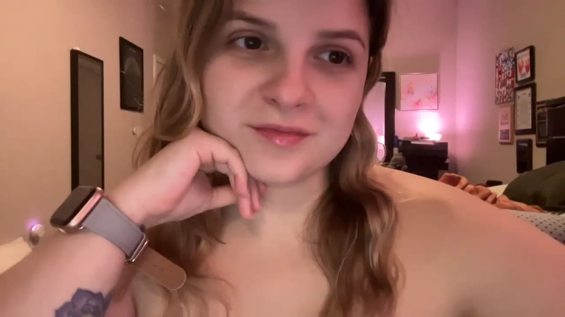 Gallery image thumbnail from j3nnamatic's myfreecams stream on, 01/05/2023, 20:31 image 7 of 20