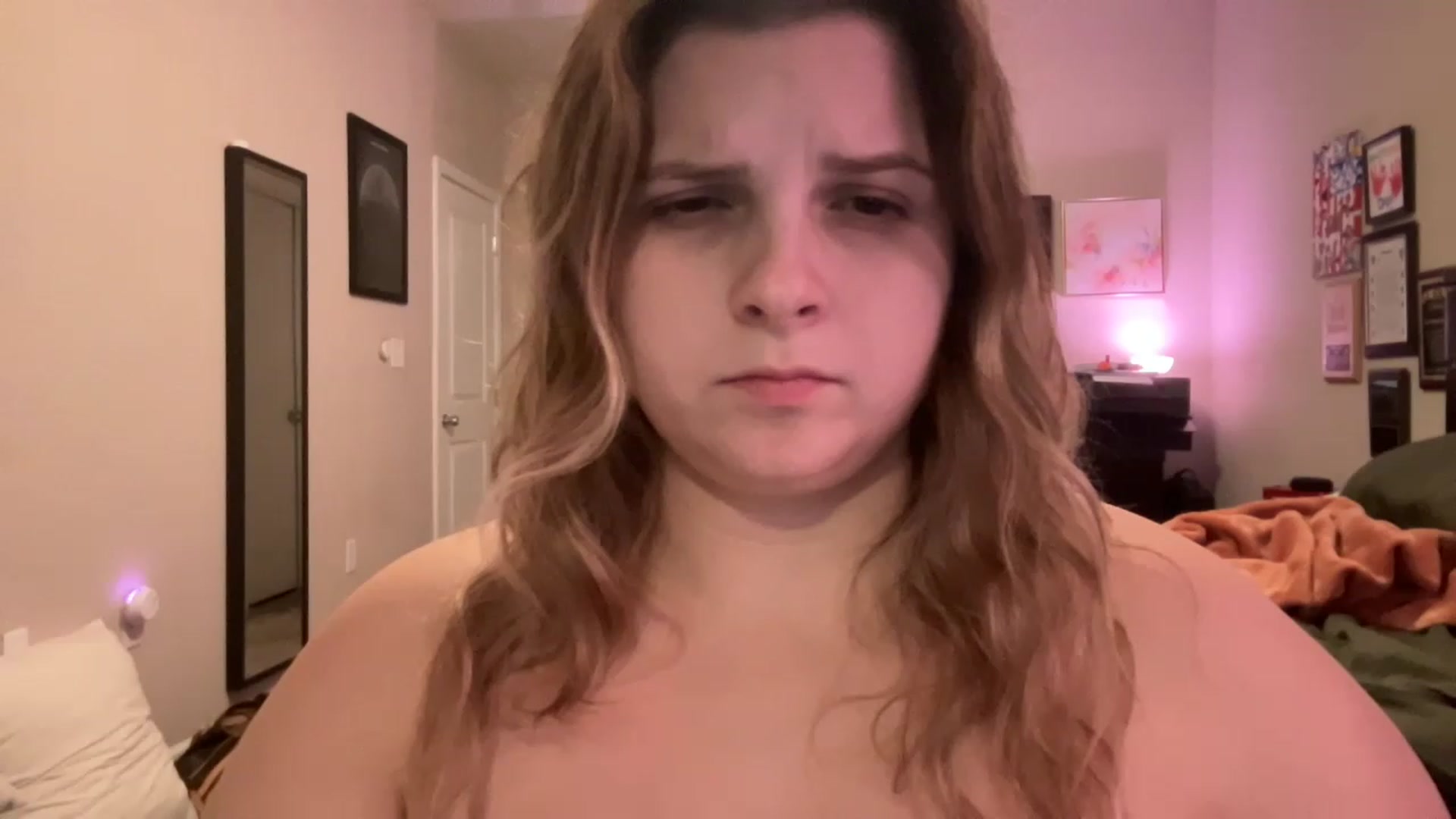 Gallery image thumbnail from j3nnamatic's myfreecams stream on, 01/05/2023, 22:51 image 4 of 20