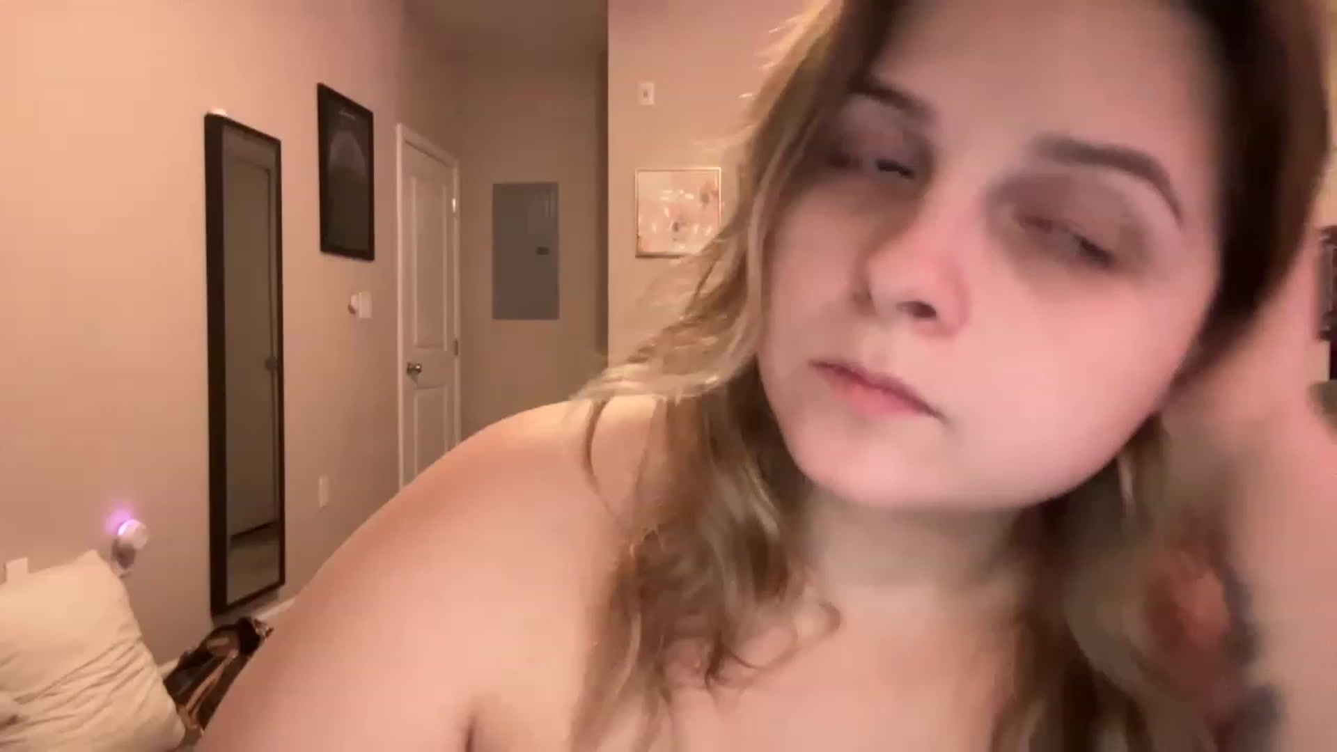 Gallery image thumbnail from j3nnamatic's myfreecams stream on, 01/05/2023, 22:51 image 11 of 20