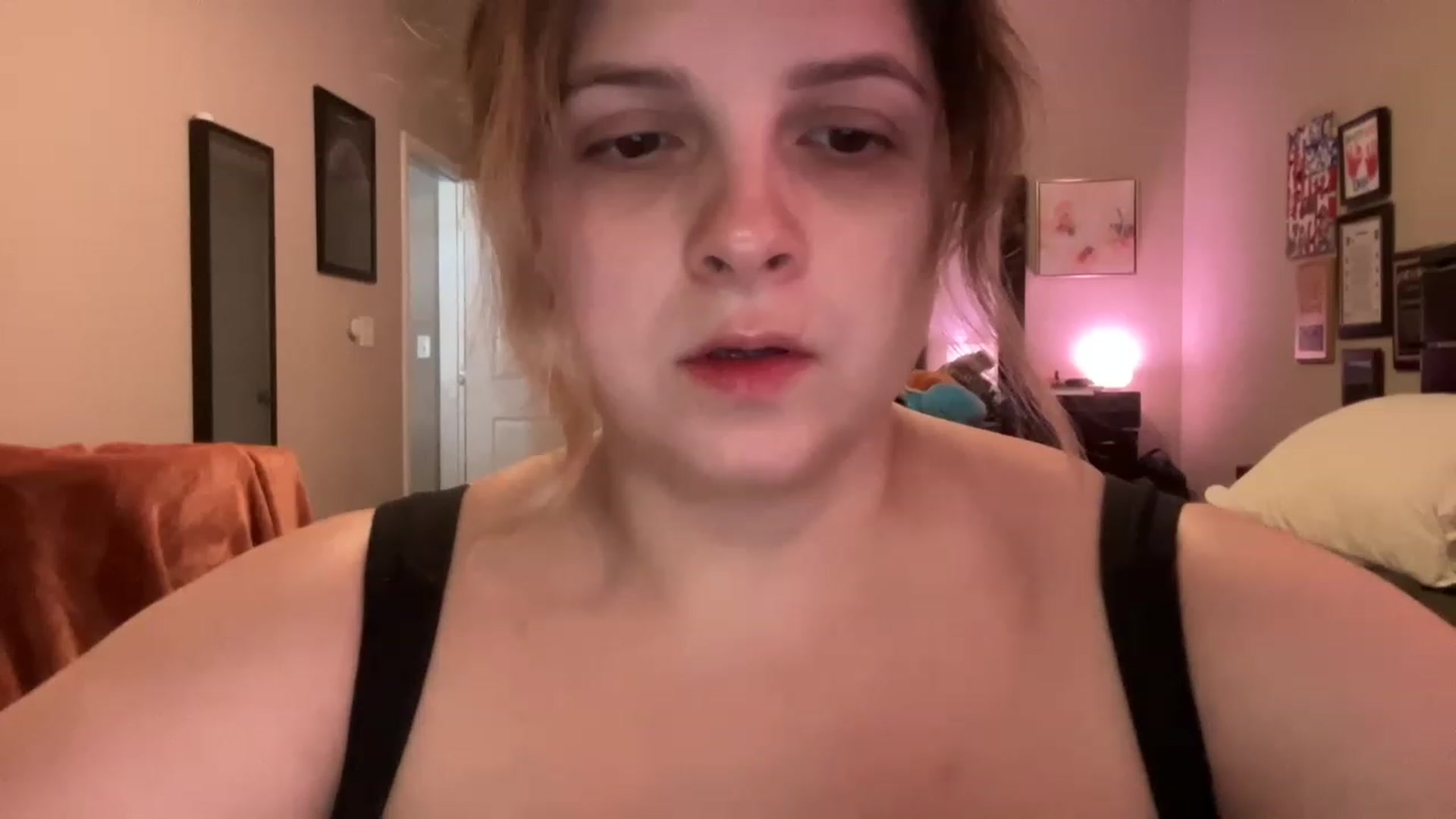 Gallery image thumbnail from j3nnamatic's myfreecams stream on, 01/17/2023, 19:46 image 4 of 20