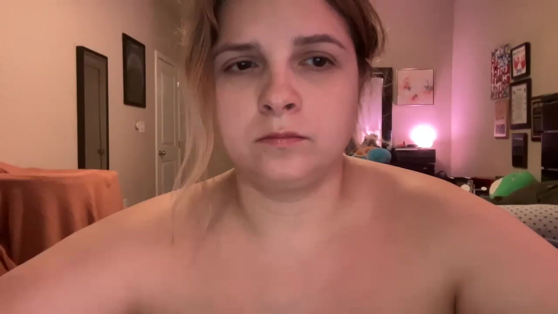 Gallery image thumbnail from j3nnamatic's myfreecams stream on, 02/06/2023, 23:32 image 10 of 20