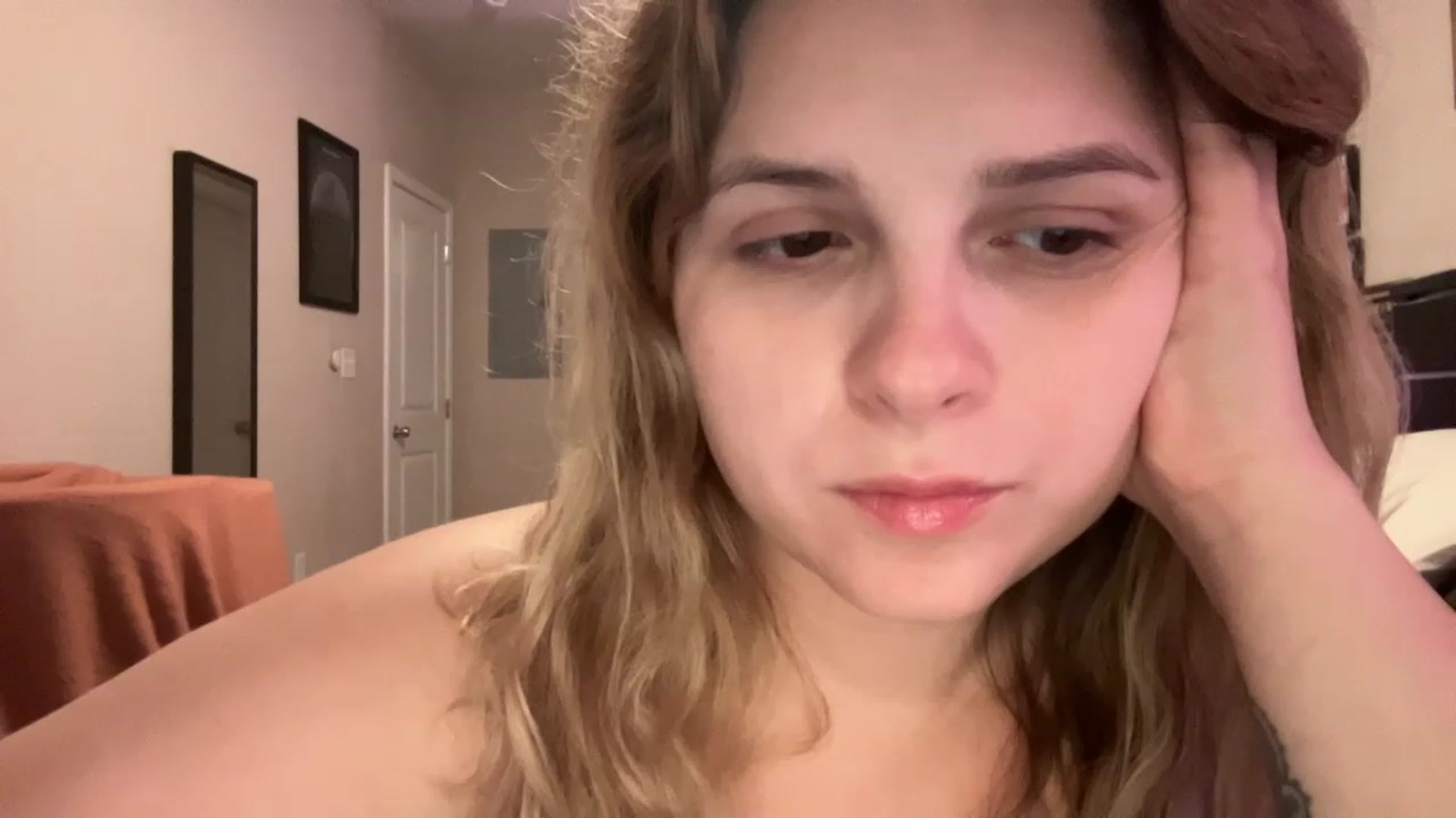 Gallery image thumbnail from j3nnamatic's myfreecams stream on, 02/08/2023, 24:46 image 16 of 20