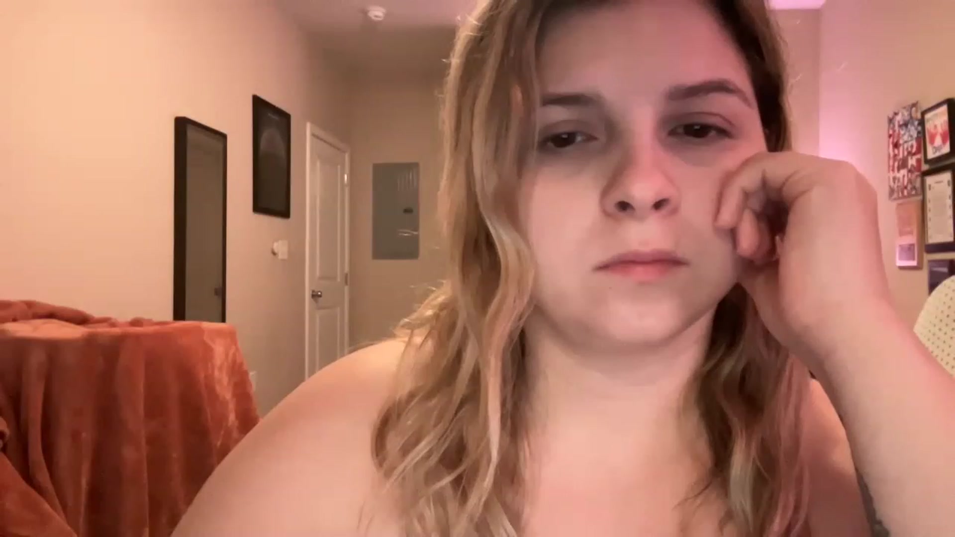Gallery image thumbnail from j3nnamatic's myfreecams stream on, 02/13/2023, 18:27 image 9 of 20