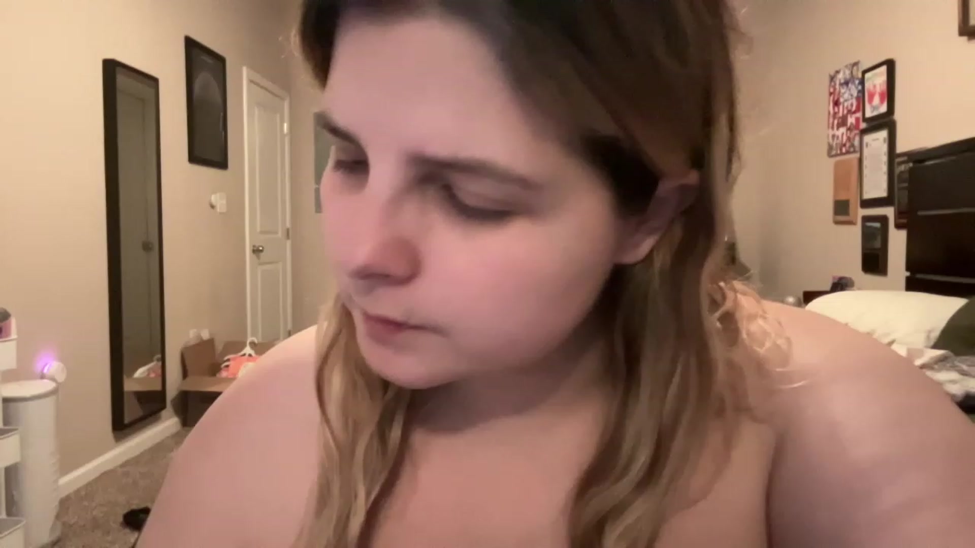 Gallery image thumbnail from j3nnamatic's myfreecams stream on, 04/26/2023, 23:44 image 5 of 20