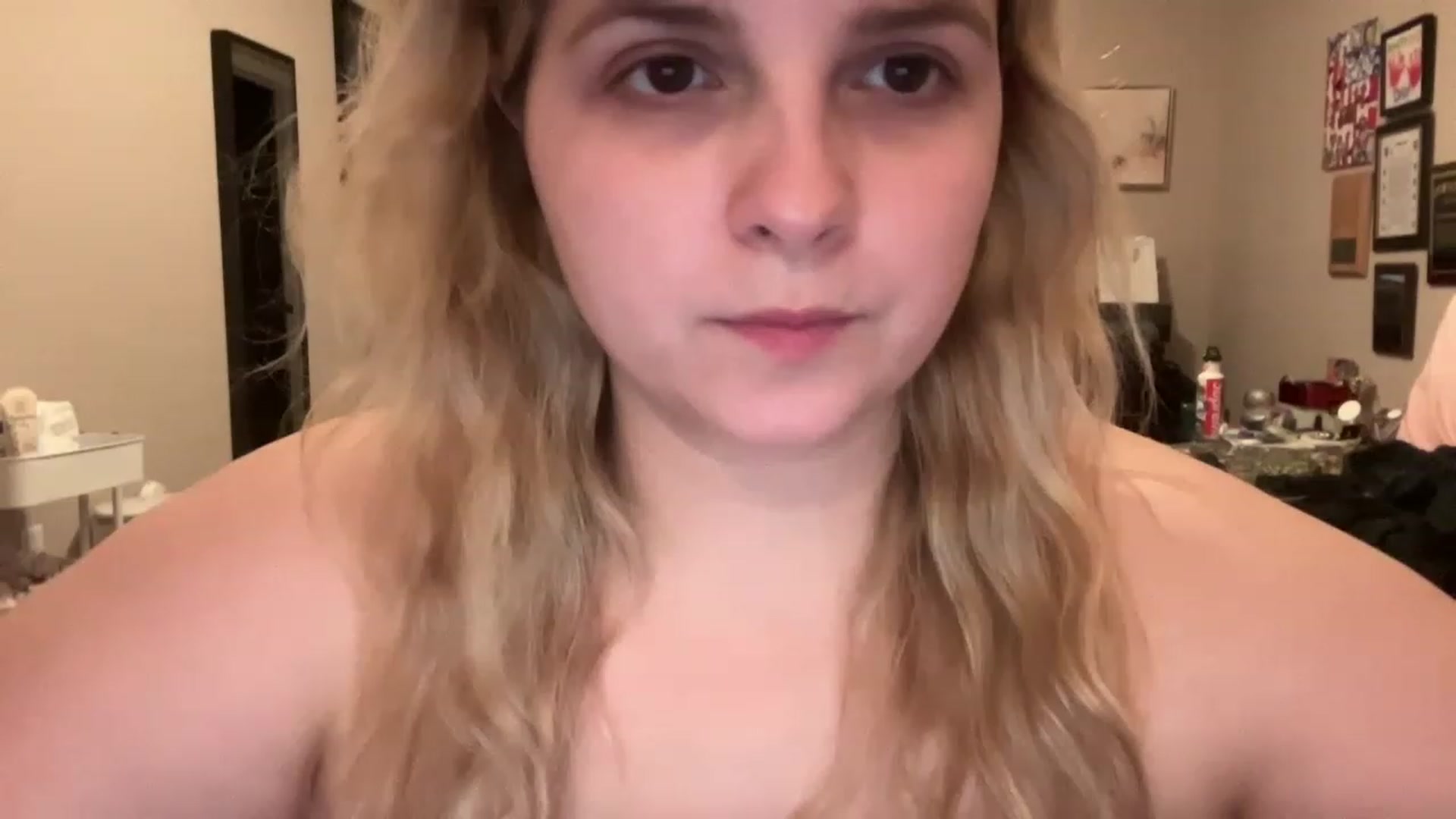 Gallery image thumbnail from j3nnamatic's myfreecams stream on, 05/23/2023, 18:32 image 1 of 20