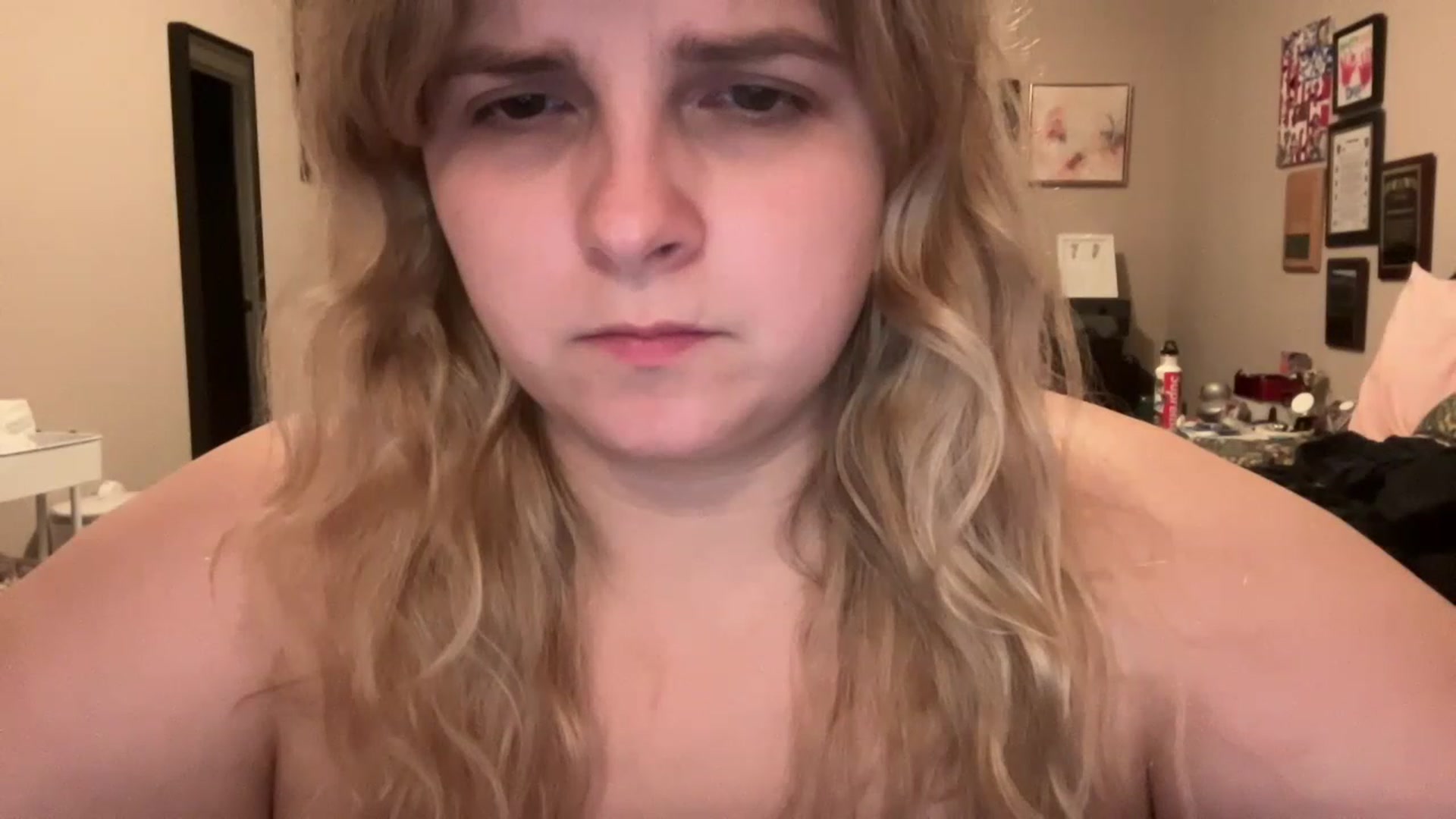 Gallery image thumbnail from j3nnamatic's myfreecams stream on, 05/23/2023, 18:32 image 12 of 20