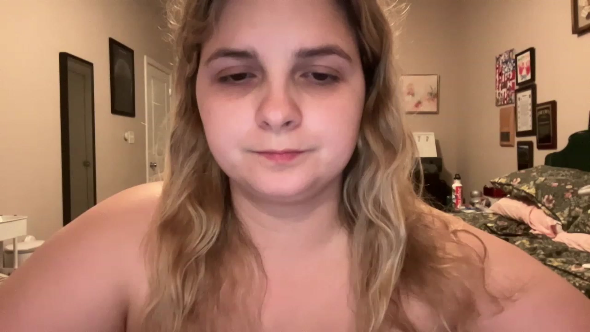 Gallery image thumbnail from j3nnamatic's myfreecams stream on, 05/25/2023, 22:24 image 7 of 20