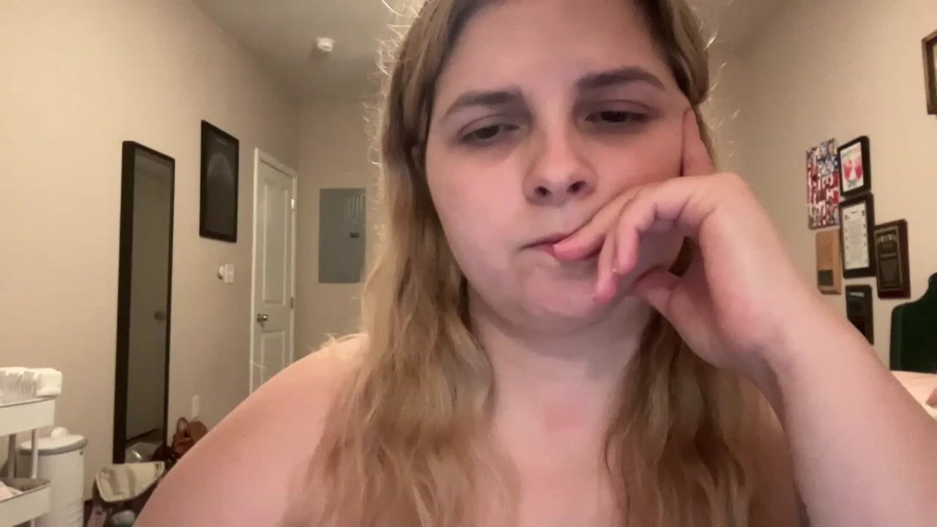 Gallery image thumbnail from j3nnamatic's myfreecams stream on, 06/02/2023, 20:13 image 11 of 20