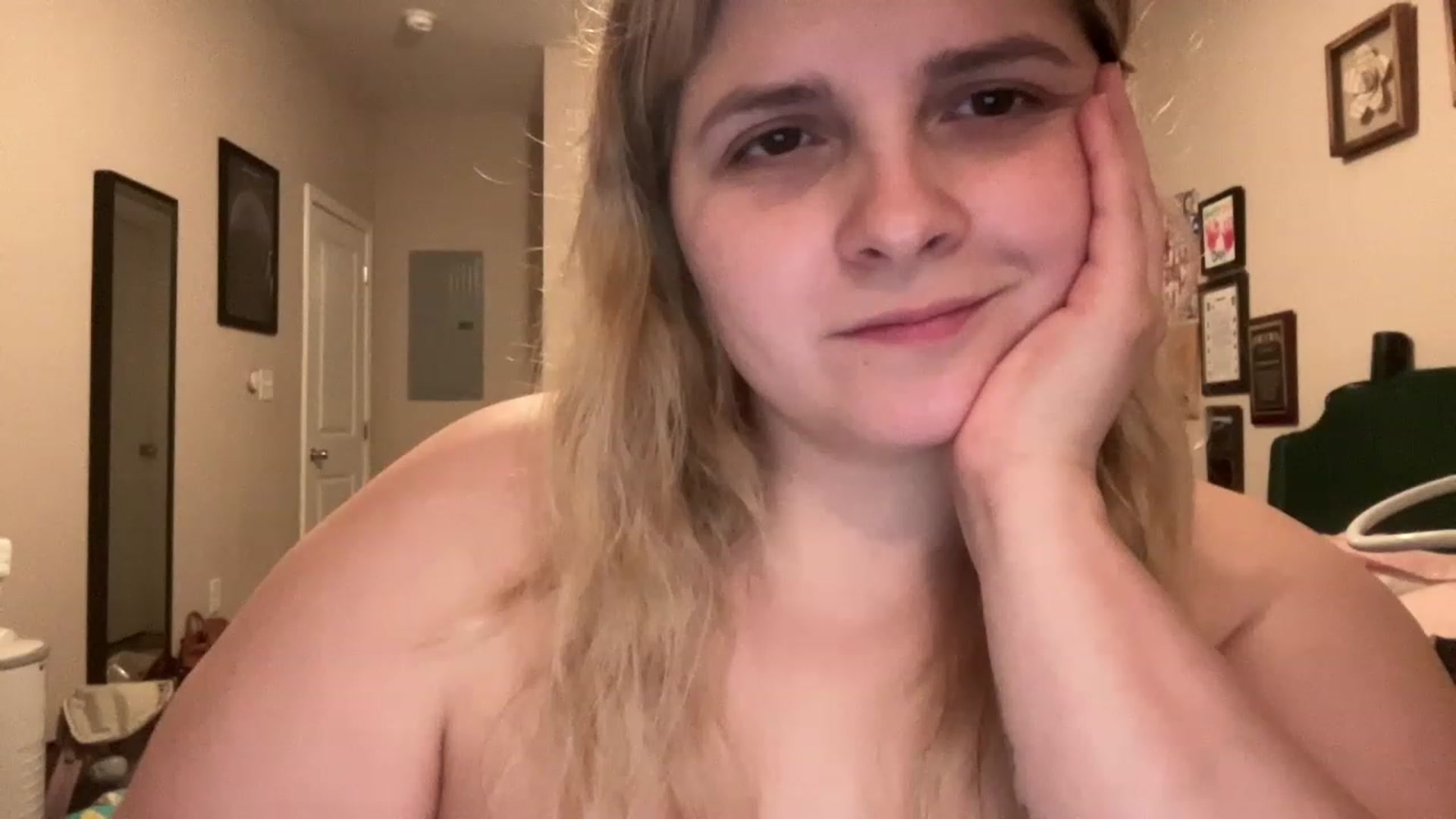 Gallery image thumbnail from j3nnamatic's myfreecams stream on, 06/02/2023, 20:13 image 3 of 20