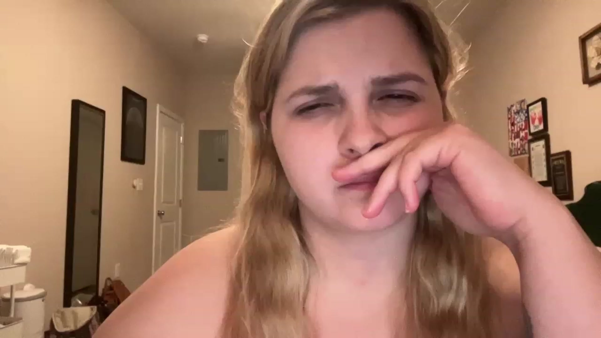 Gallery image thumbnail from j3nnamatic's myfreecams stream on, 06/02/2023, 20:48 image 17 of 20