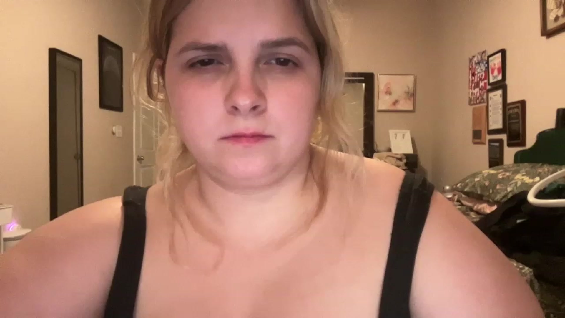Gallery image thumbnail from j3nnamatic's myfreecams stream on, 06/05/2023, 21:18 image 14 of 20