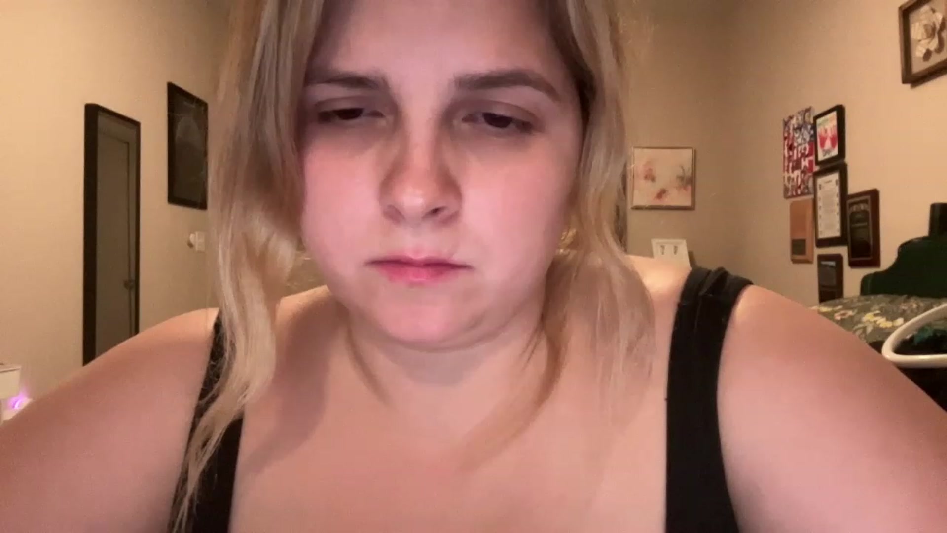 Gallery image thumbnail from j3nnamatic's myfreecams stream on, 06/05/2023, 21:18 image 5 of 20
