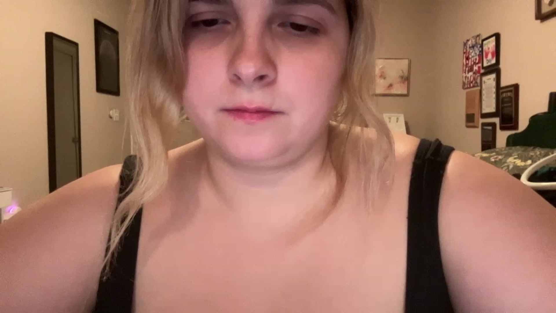 Gallery image thumbnail from j3nnamatic's myfreecams stream on, 06/05/2023, 21:18 image 11 of 20