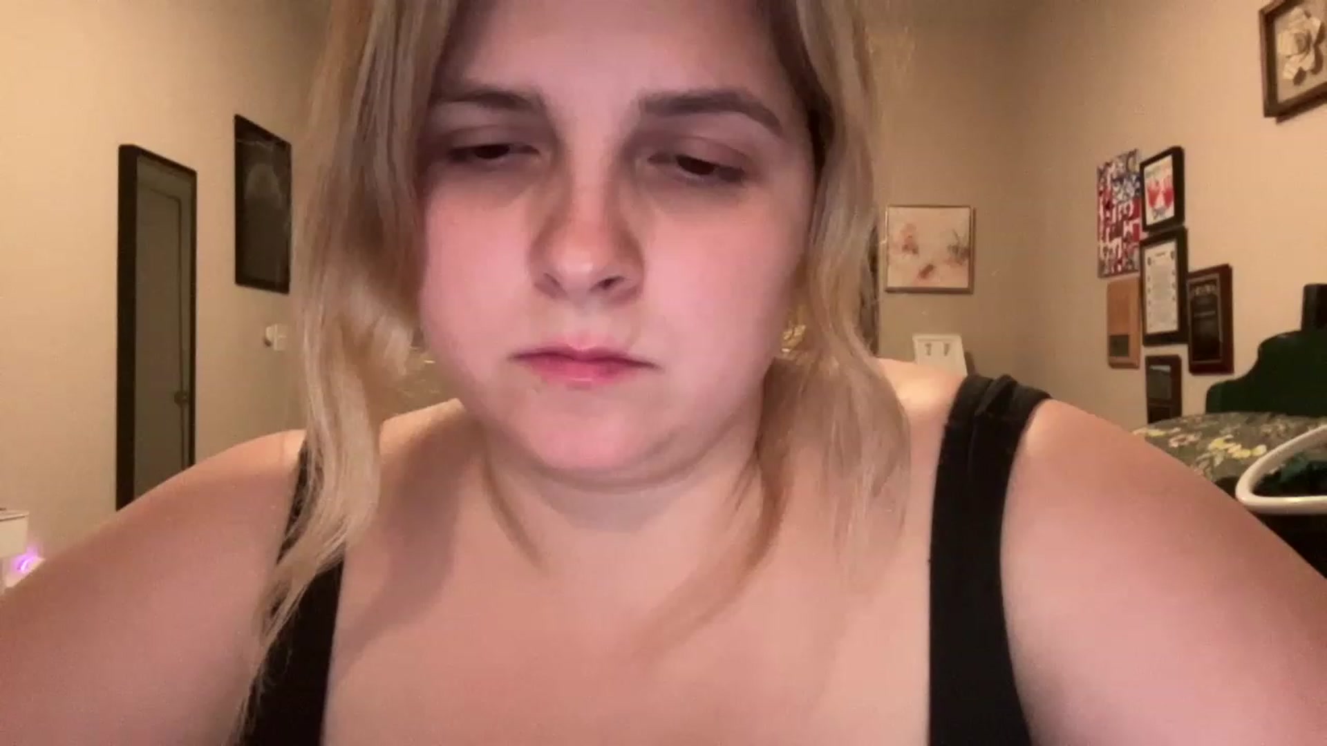 Gallery image thumbnail from j3nnamatic's myfreecams stream on, 06/05/2023, 21:18 image 4 of 20