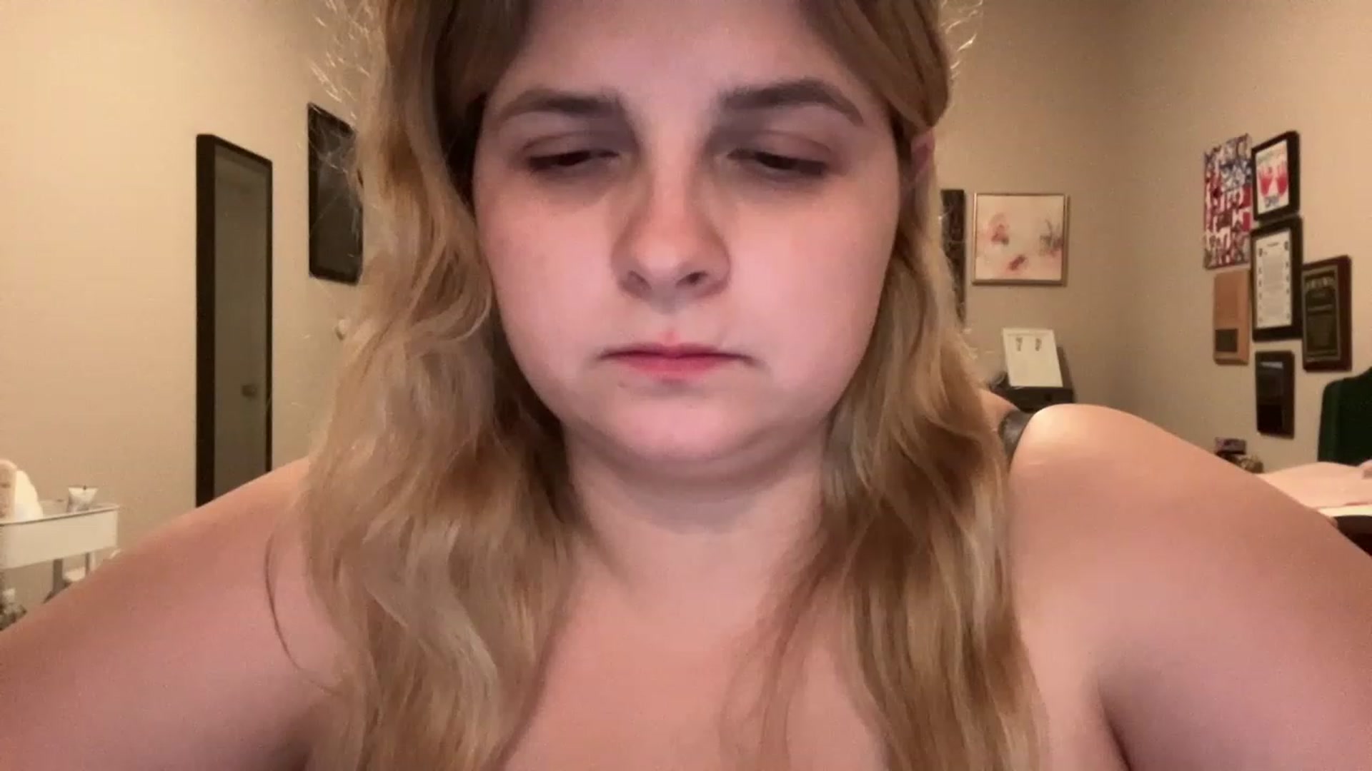 Gallery image thumbnail from j3nnamatic's myfreecams stream on, 06/12/2023, 20:34 image 13 of 20