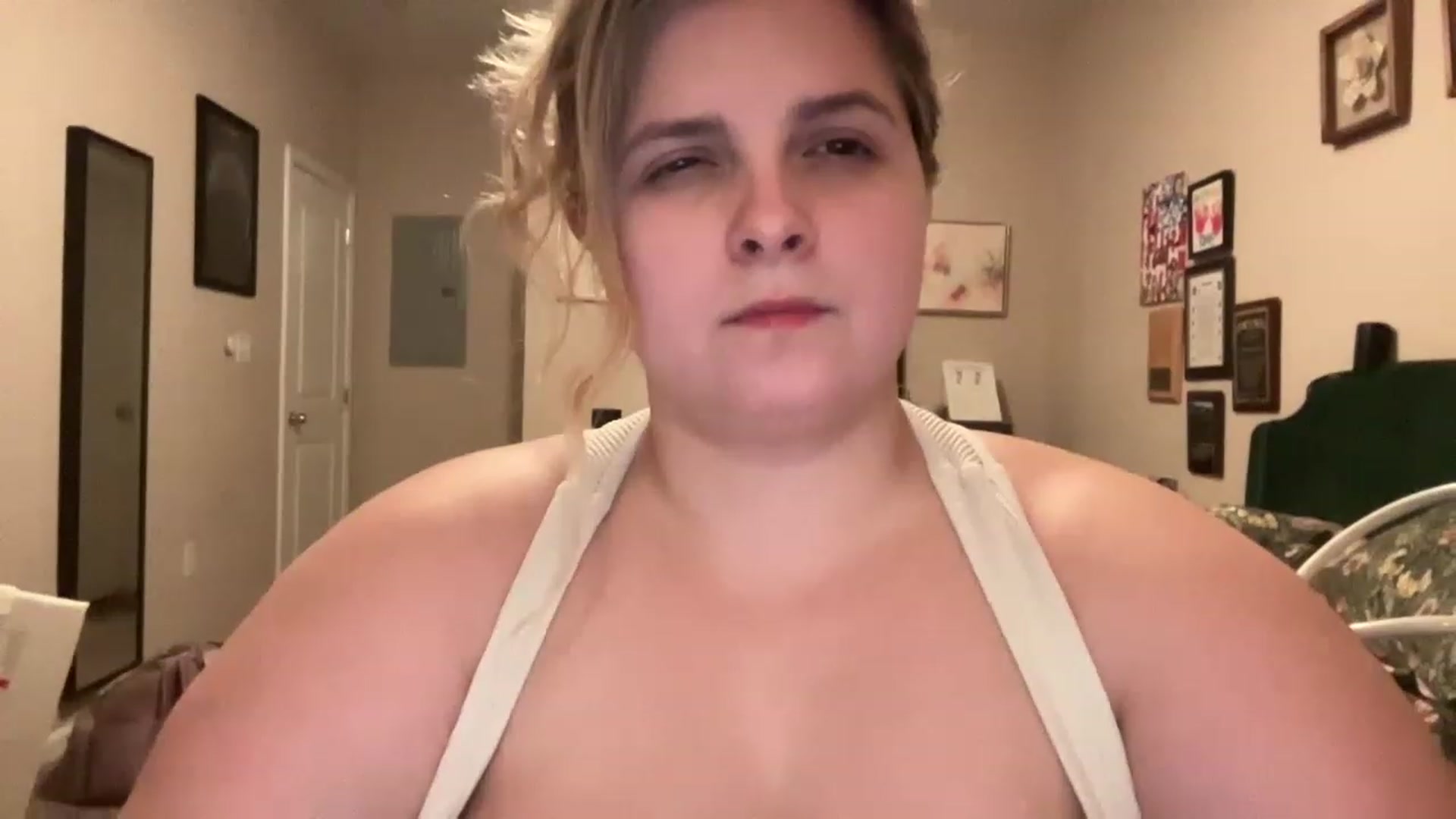 Gallery image thumbnail from j3nnamatic's myfreecams stream on, 06/21/2023, 21:22 image 9 of 20