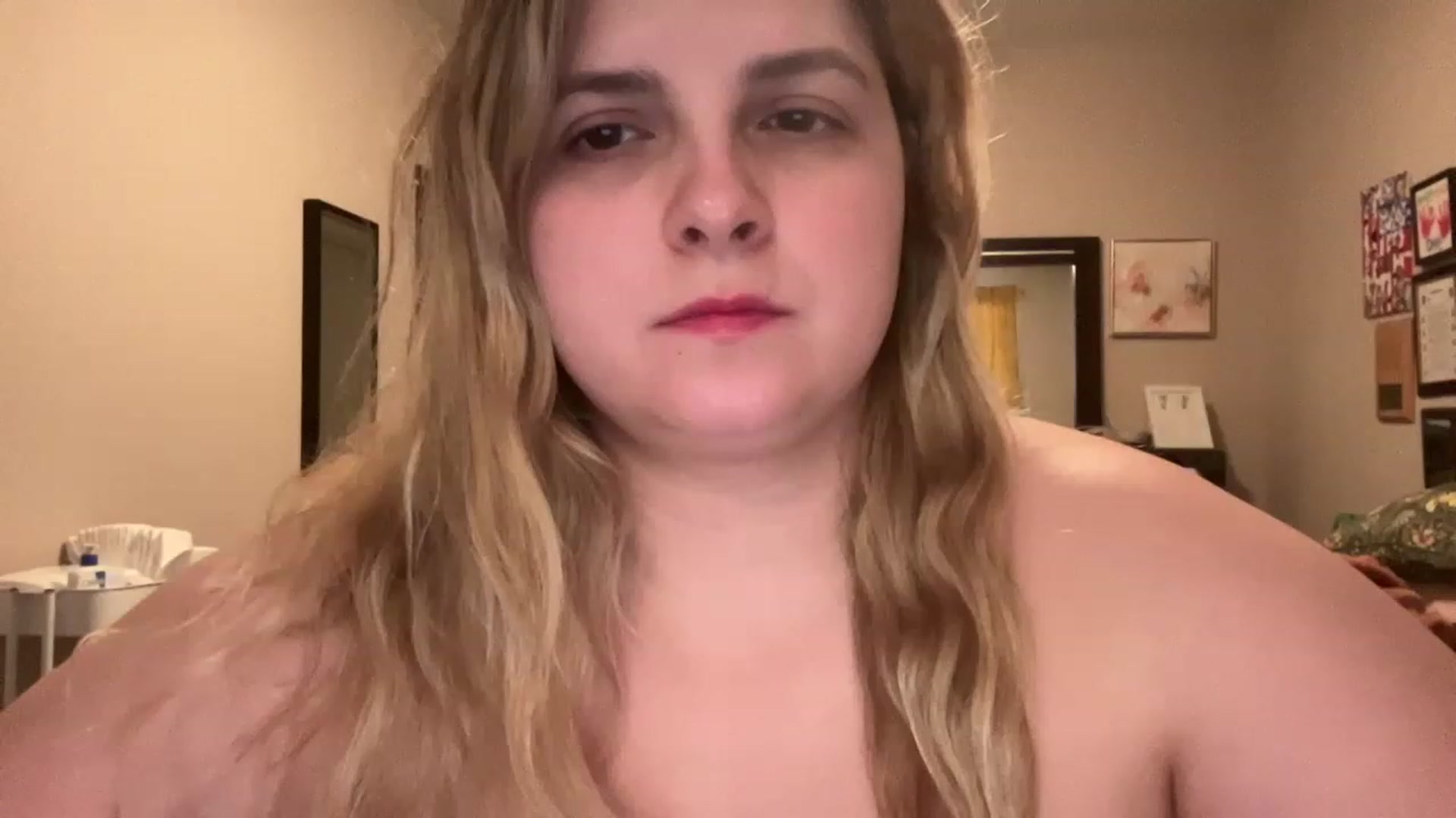 Gallery image thumbnail from j3nnamatic's myfreecams stream on, 06/26/2023, 23:01 image 18 of 20