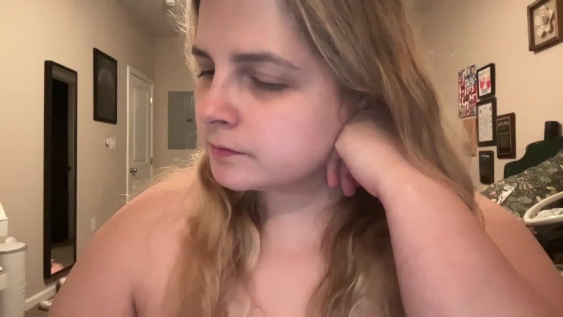 Gallery image thumbnail from j3nnamatic's myfreecams stream on, 07/05/2023, 20:21 image 9 of 20