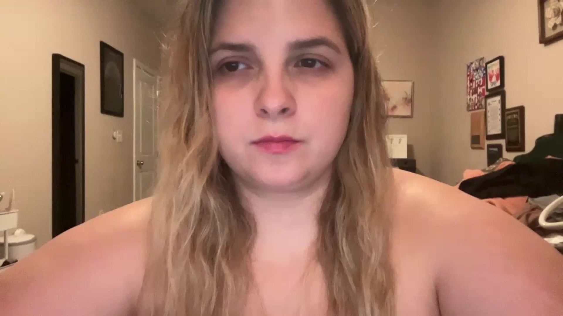 Gallery image thumbnail from j3nnamatic's myfreecams stream on, 07/06/2023, 20:49 image 14 of 20