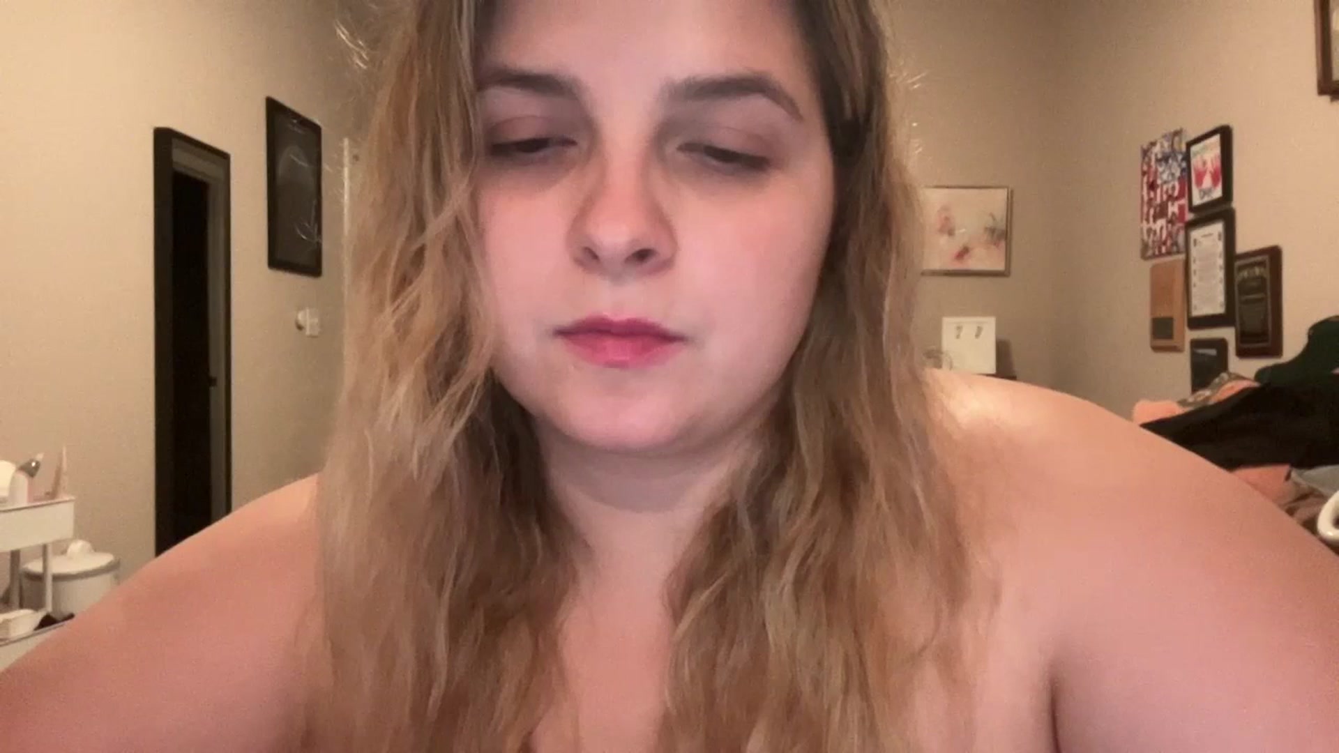 Gallery image thumbnail from j3nnamatic's myfreecams stream on, 07/06/2023, 20:49 image 6 of 20