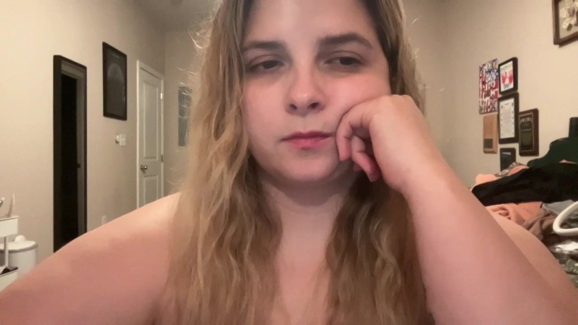 Gallery image thumbnail from j3nnamatic's myfreecams stream on, 07/06/2023, 20:49 image 19 of 20