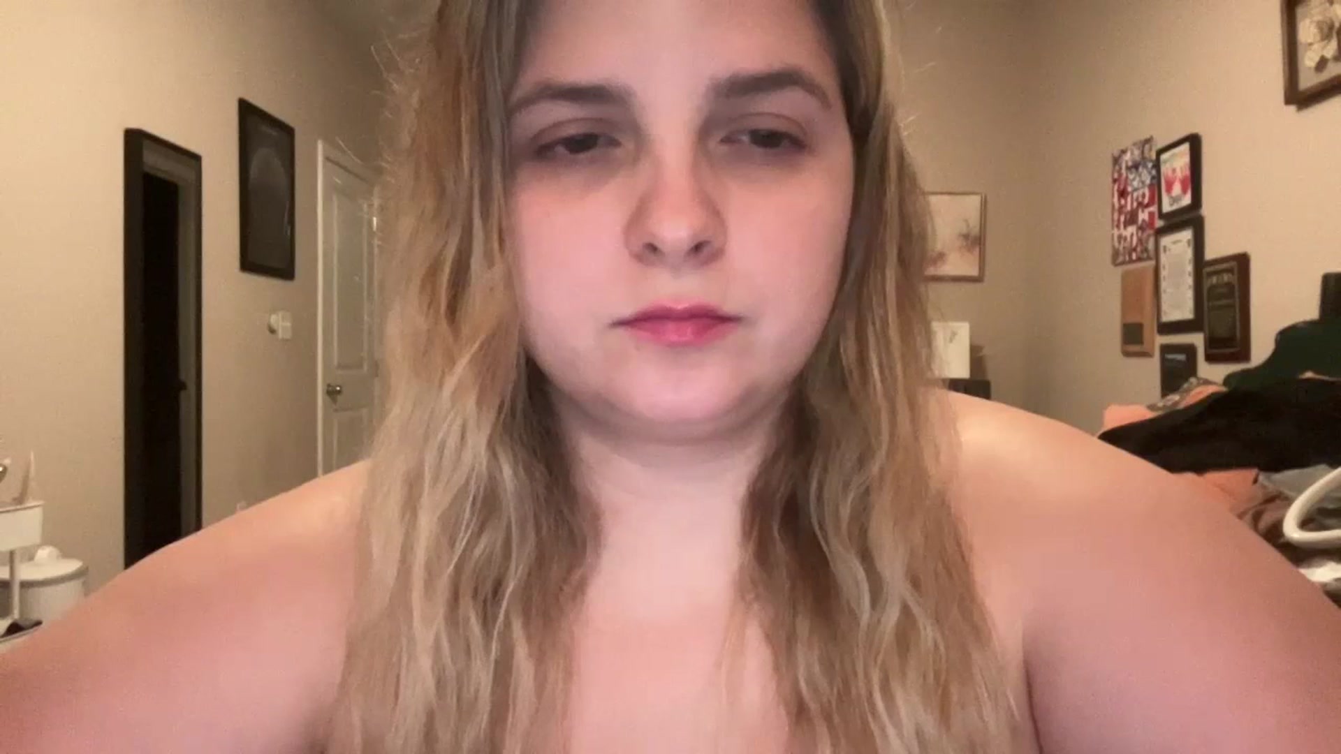 Gallery image thumbnail from j3nnamatic's myfreecams stream on, 07/06/2023, 20:49 image 9 of 20