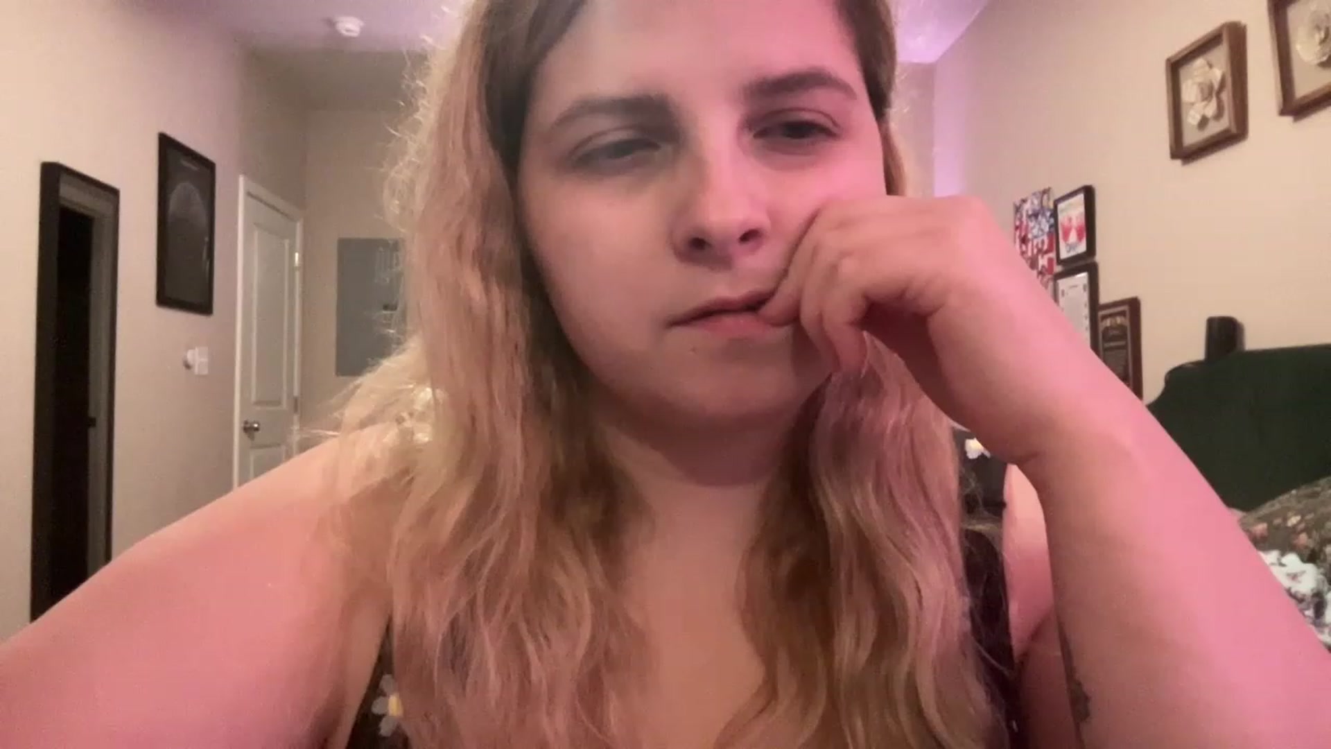 Gallery image thumbnail from j3nnamatic's myfreecams stream on, 07/10/2023, 21:36 image 6 of 20