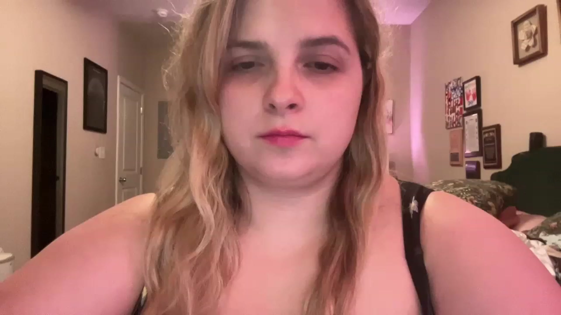 Gallery image thumbnail from j3nnamatic's myfreecams stream on, 07/10/2023, 22:12 image 4 of 20