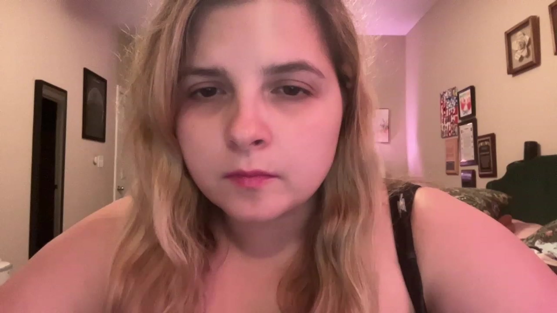 Gallery image thumbnail from j3nnamatic's myfreecams stream on, 07/10/2023, 22:12 image 2 of 20