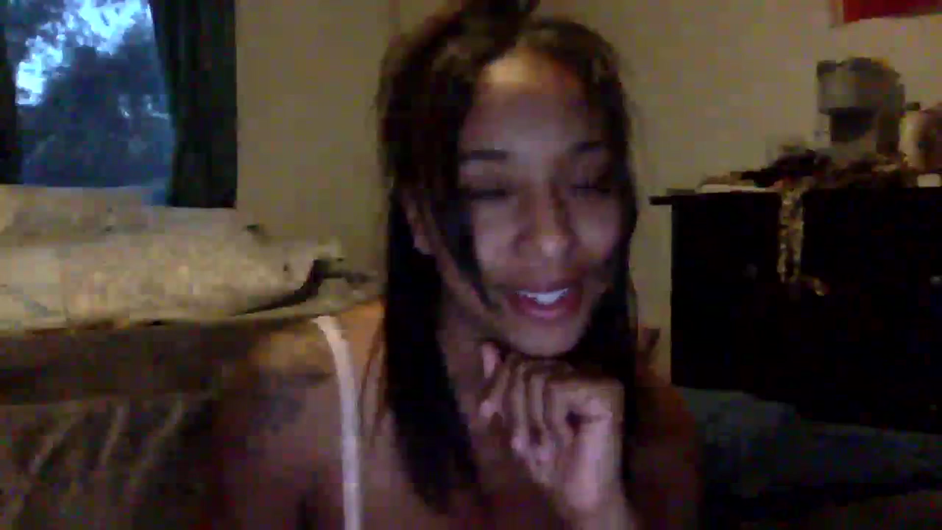 Gallery image thumbnail from jadaluv444's myfreecams stream on, 08/17/2023, 13:20 image 14 of 20