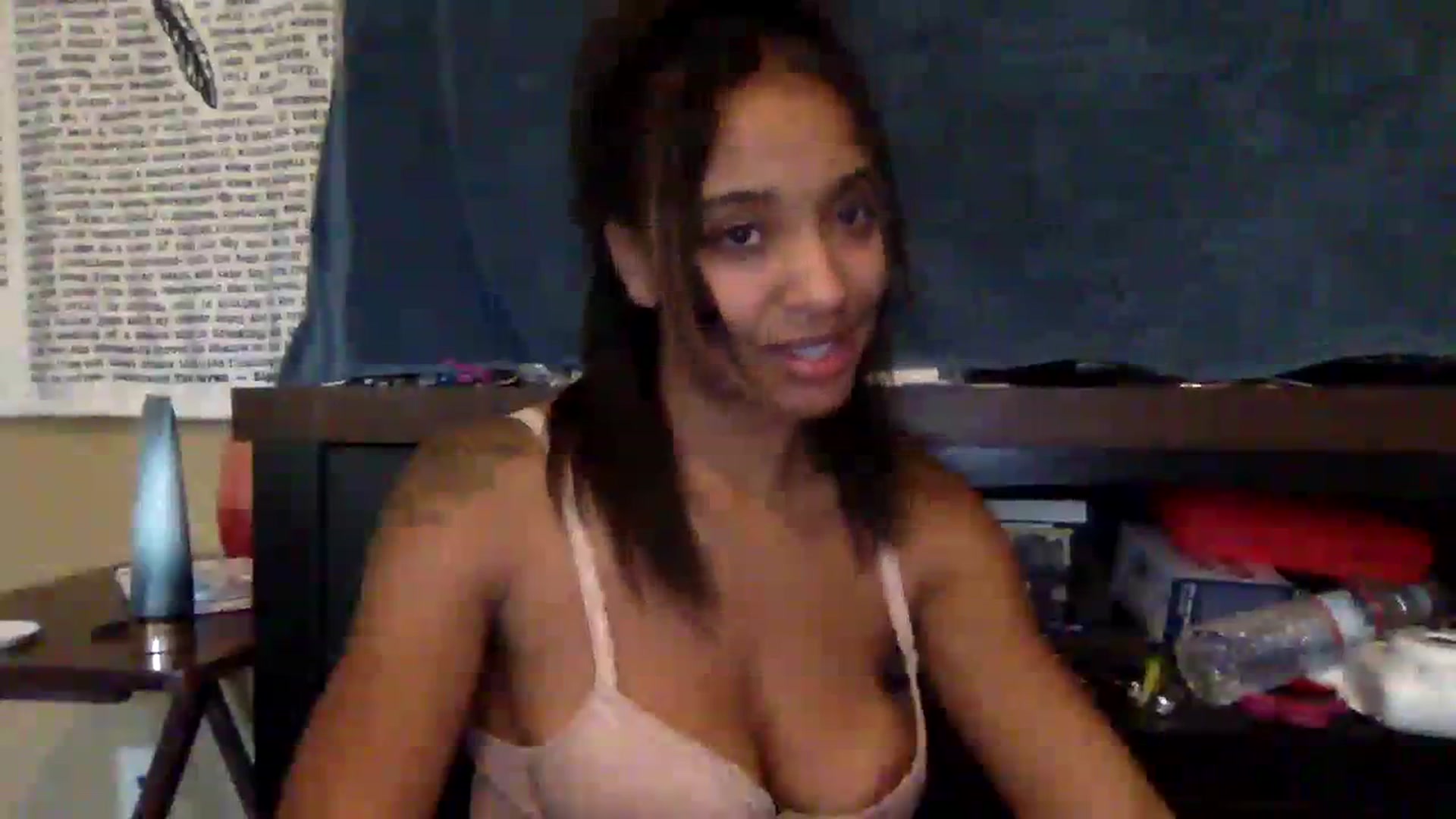 Gallery image thumbnail from jadaluv444's myfreecams stream on, 08/17/2023, 14:19 image 18 of 20