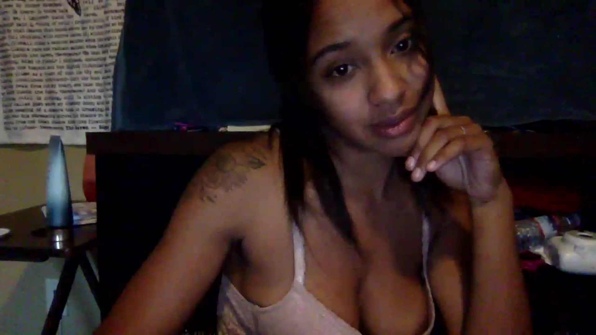 Gallery image thumbnail from jadaluv444's myfreecams stream on, 08/17/2023, 14:19 image 4 of 20