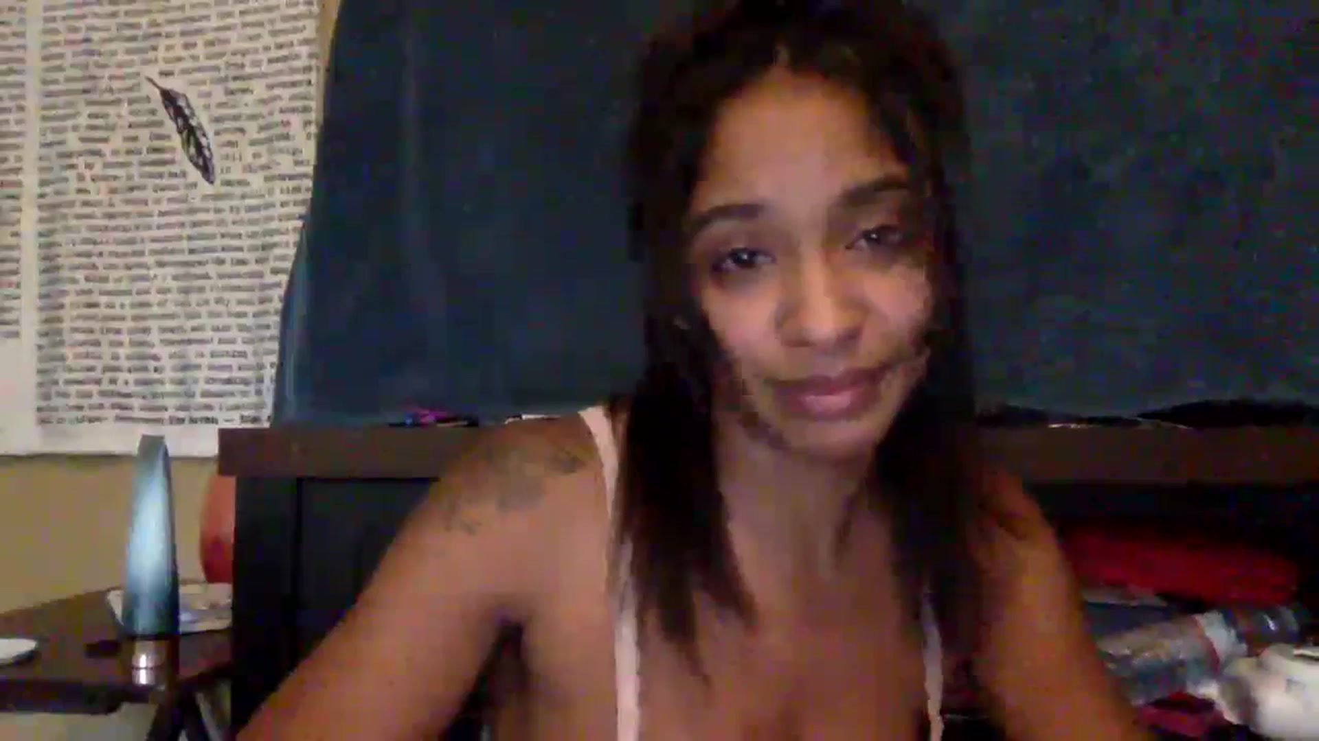 Gallery image thumbnail from jadaluv444's myfreecams stream on, 08/17/2023, 14:19 image 12 of 20