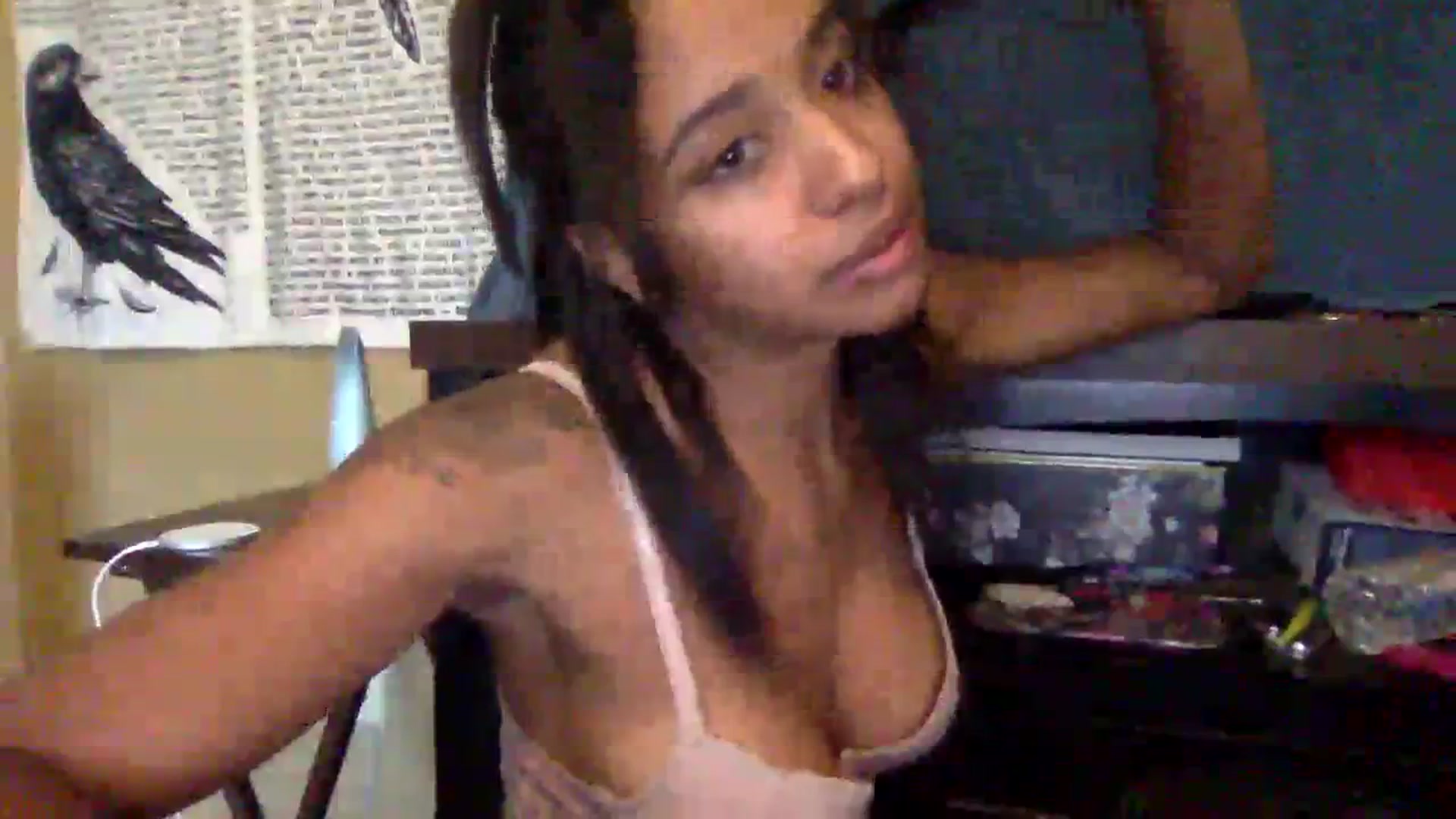 Gallery image thumbnail from jadaluv444's myfreecams stream on, 08/17/2023, 15:00 image 15 of 20