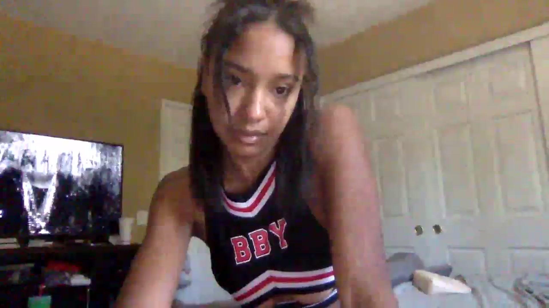 Gallery image thumbnail from jadaluv444's myfreecams stream on, 08/18/2023, 20:26 image 20 of 20