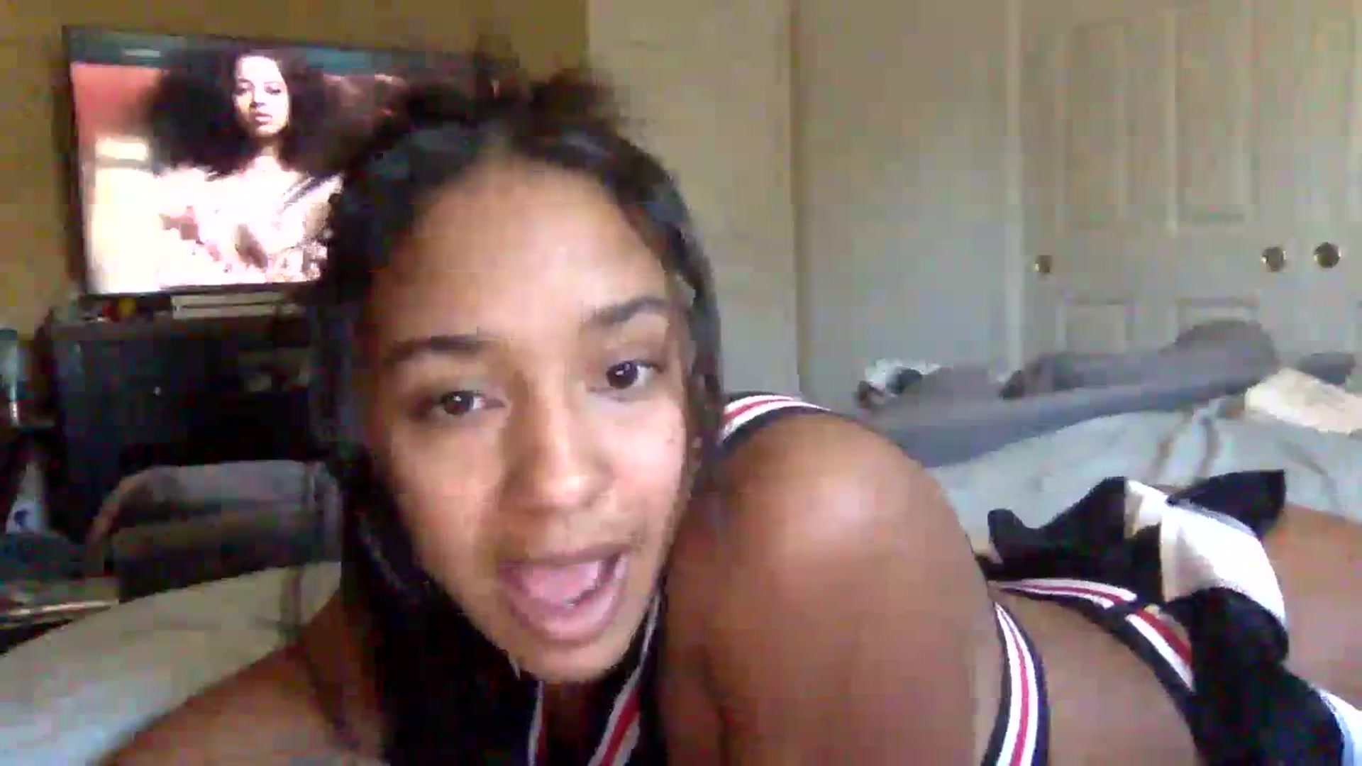 Gallery image thumbnail from jadaluv444's myfreecams stream on, 08/18/2023, 20:26 image 5 of 20