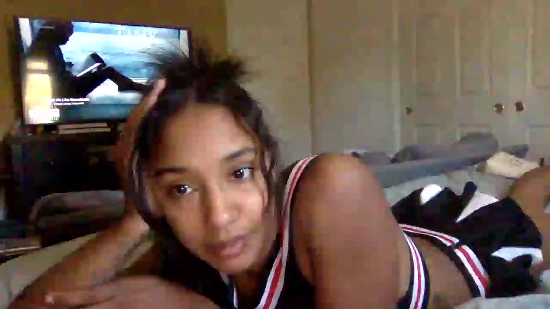 Gallery image thumbnail from jadaluv444's myfreecams stream on, 08/18/2023, 20:26 image 13 of 20