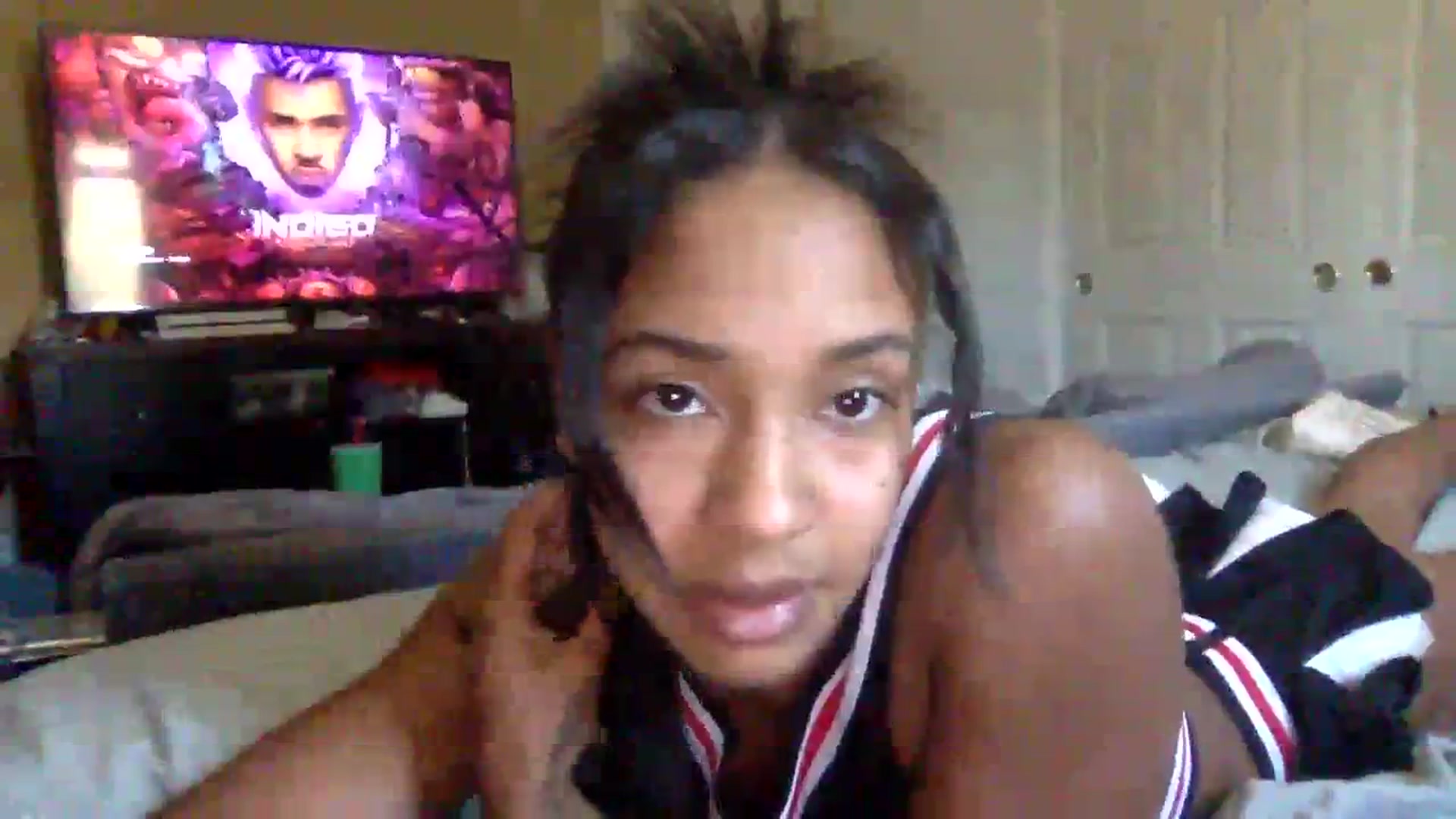 Gallery image thumbnail from jadaluv444's myfreecams stream on, 08/18/2023, 20:26 image 9 of 20