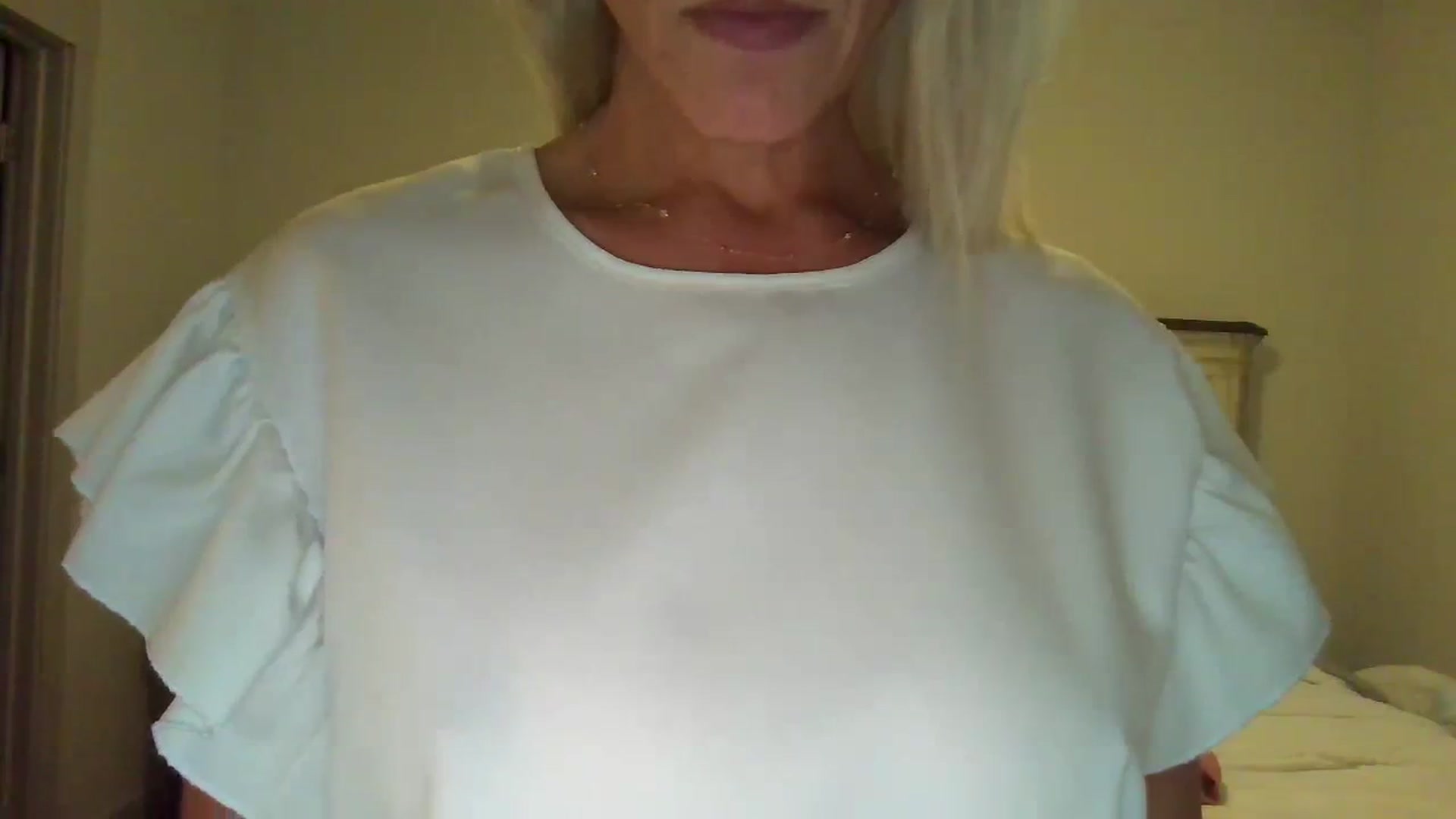 Gallery image thumbnail from jadeandpearls's myfreecams stream on, 10/26/2023, 17:45 image 7 of 20